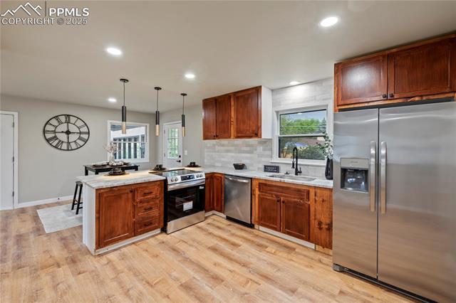 712 Panorama Drive