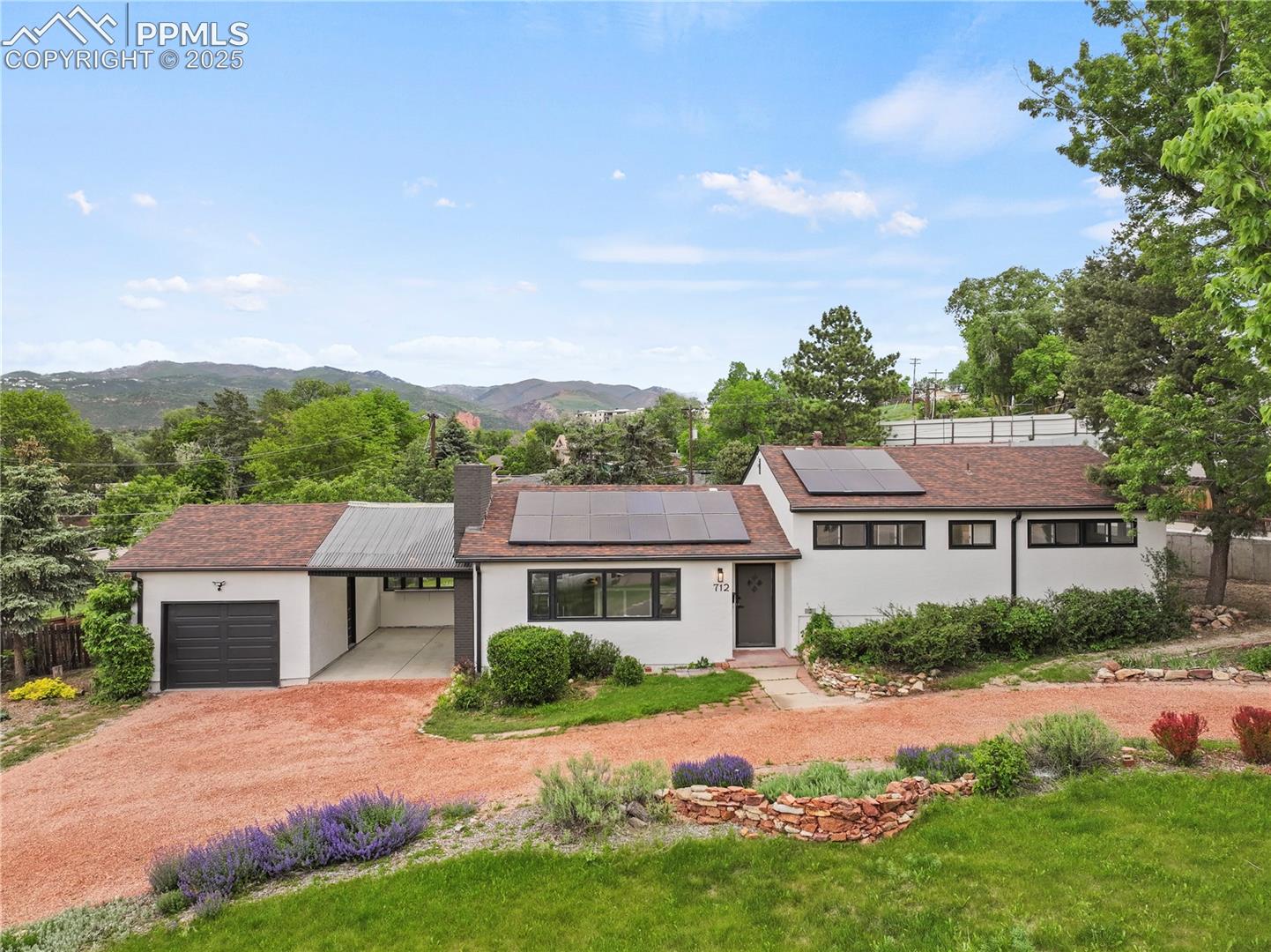 712 Panorama Drive