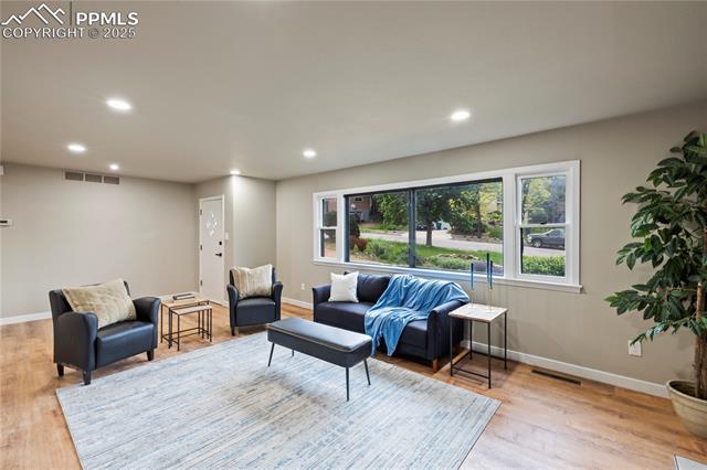 712 Panorama Drive