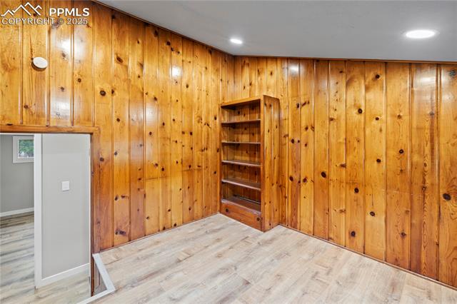 712 Panorama Drive