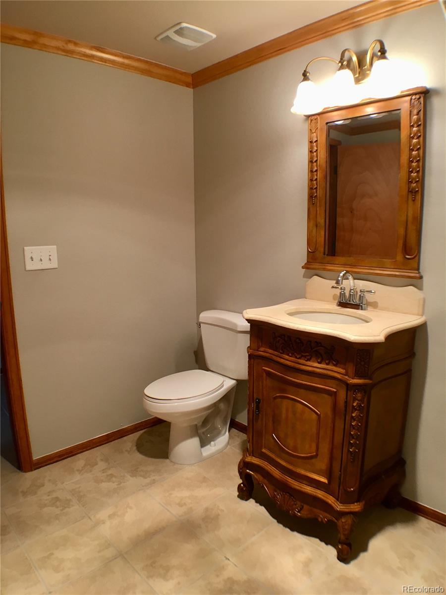 13835 Antelope Pass Place