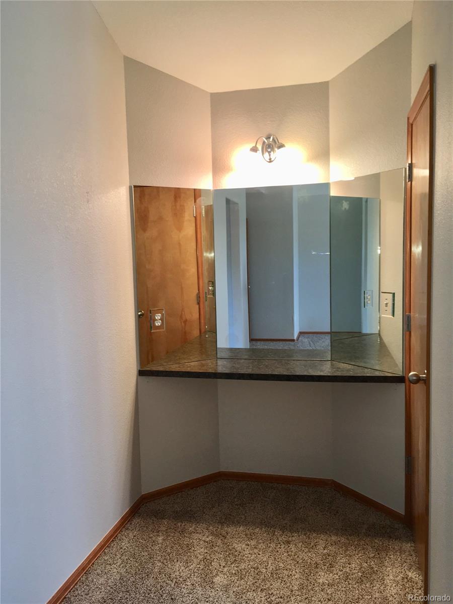 13835 Antelope Pass Place