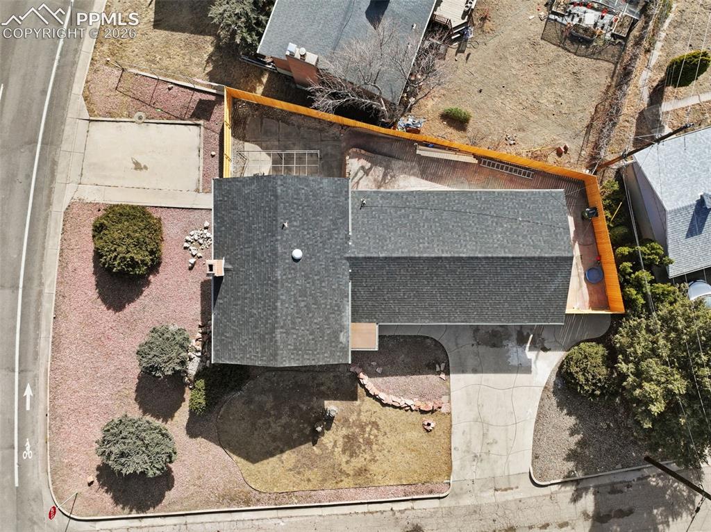 2905 Garden Hill Drive