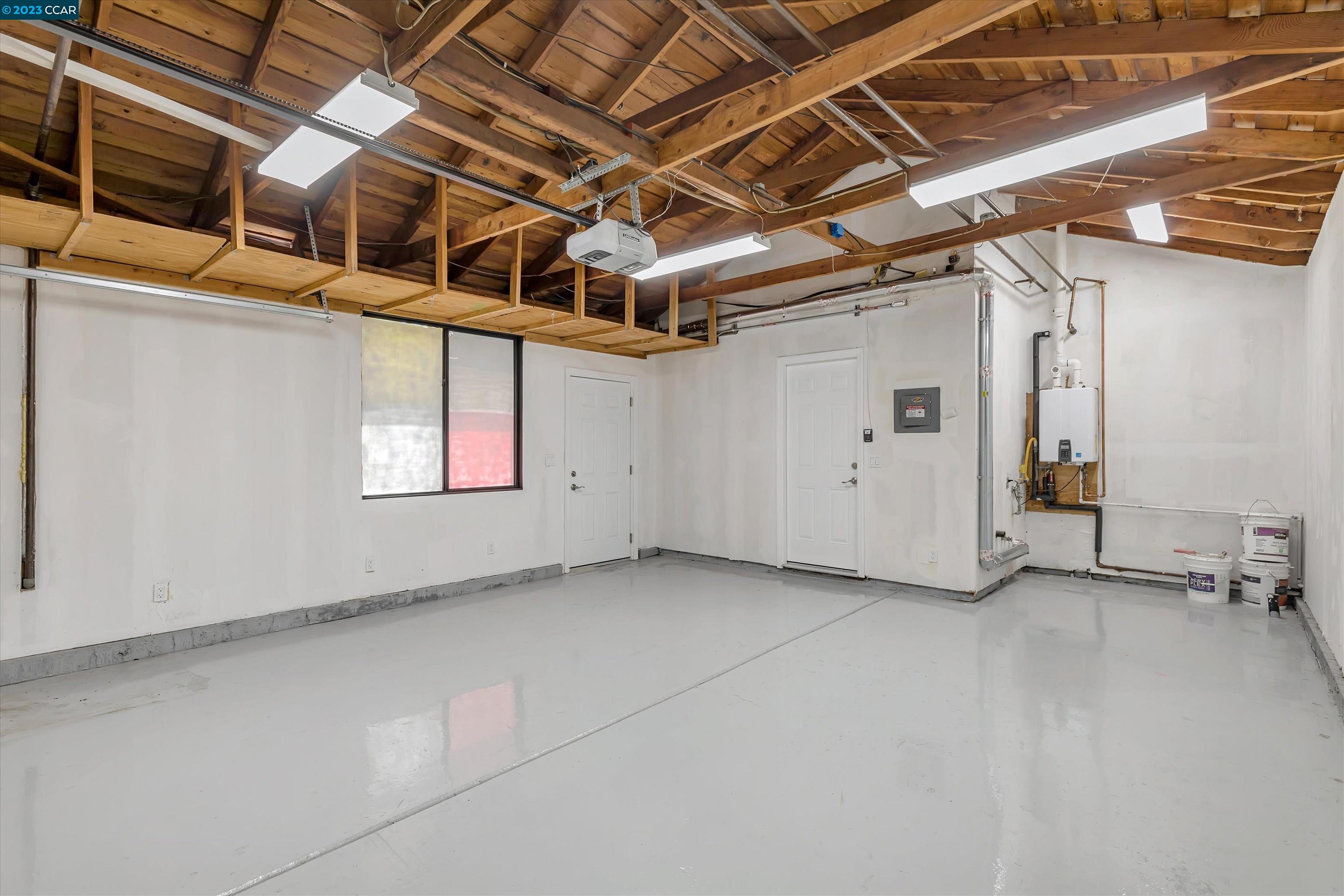 322 Almond Ct