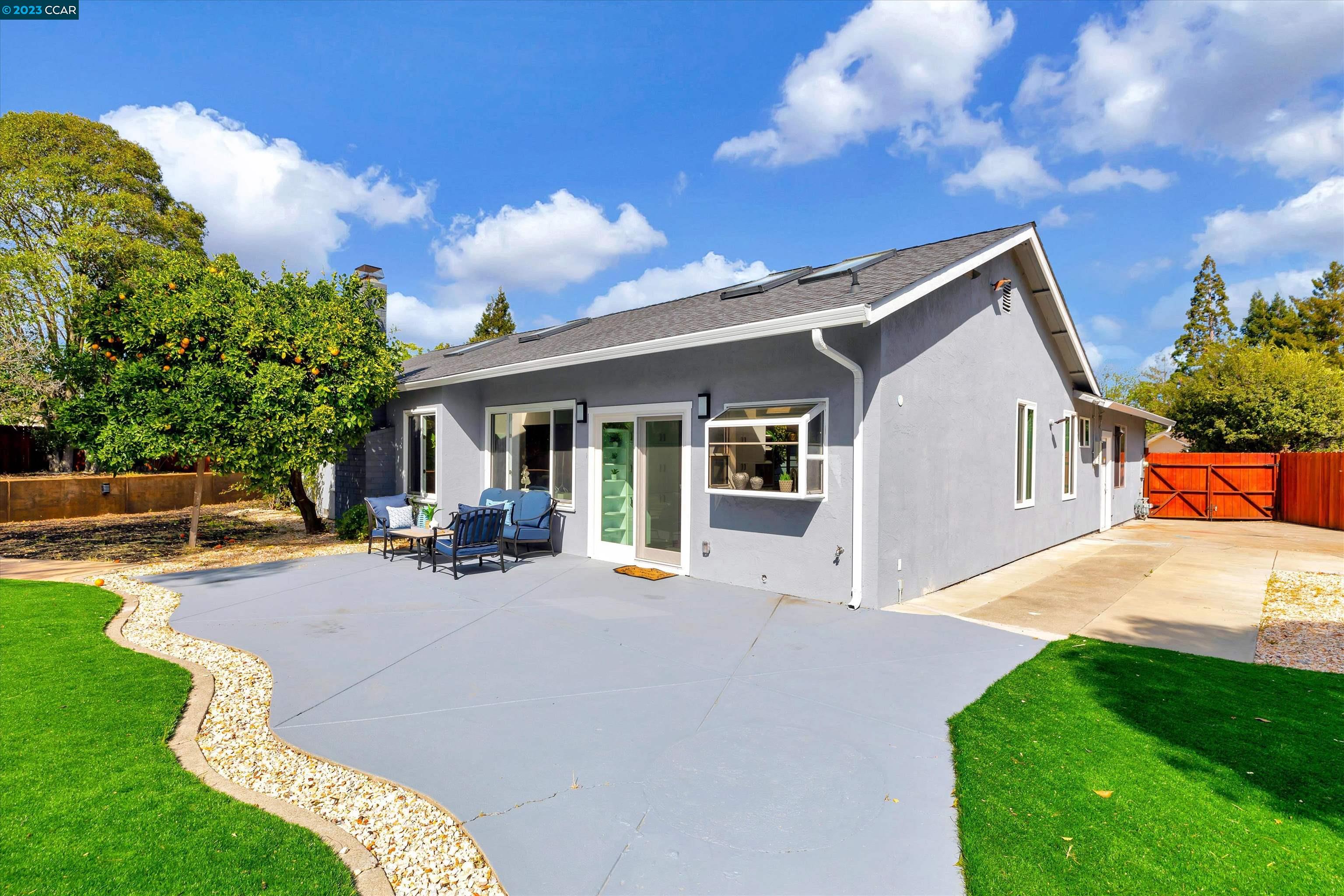 322 Almond Ct