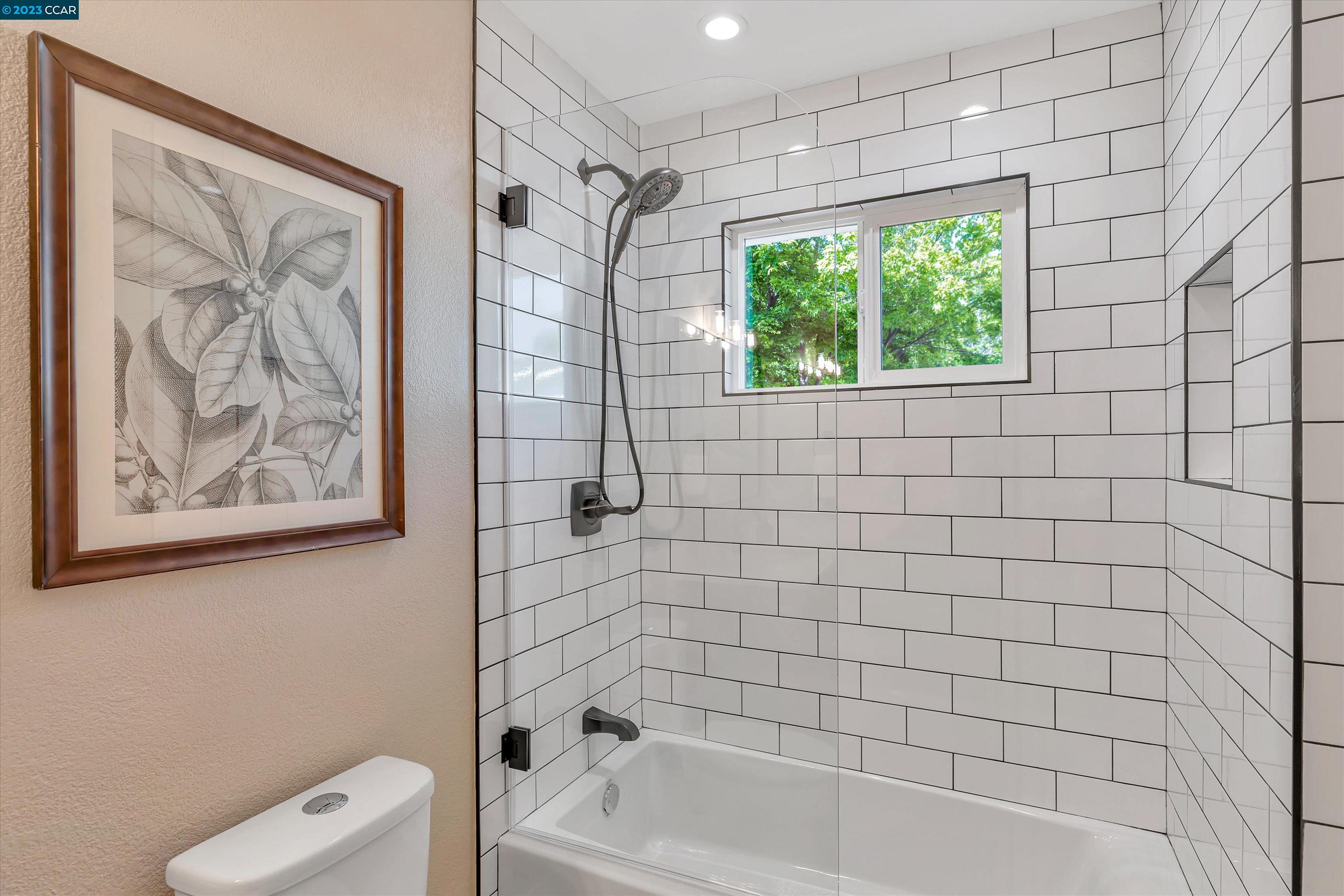 322 Almond Ct