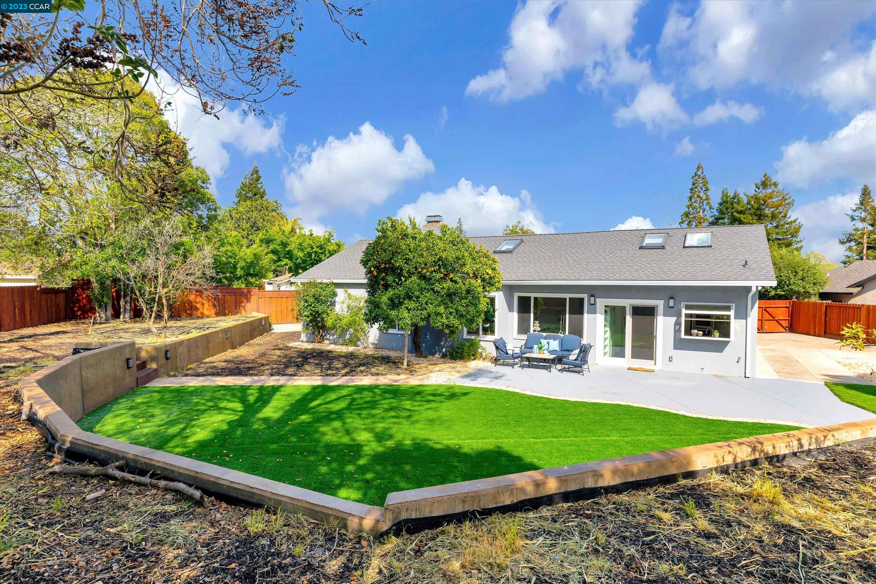 322 Almond Ct