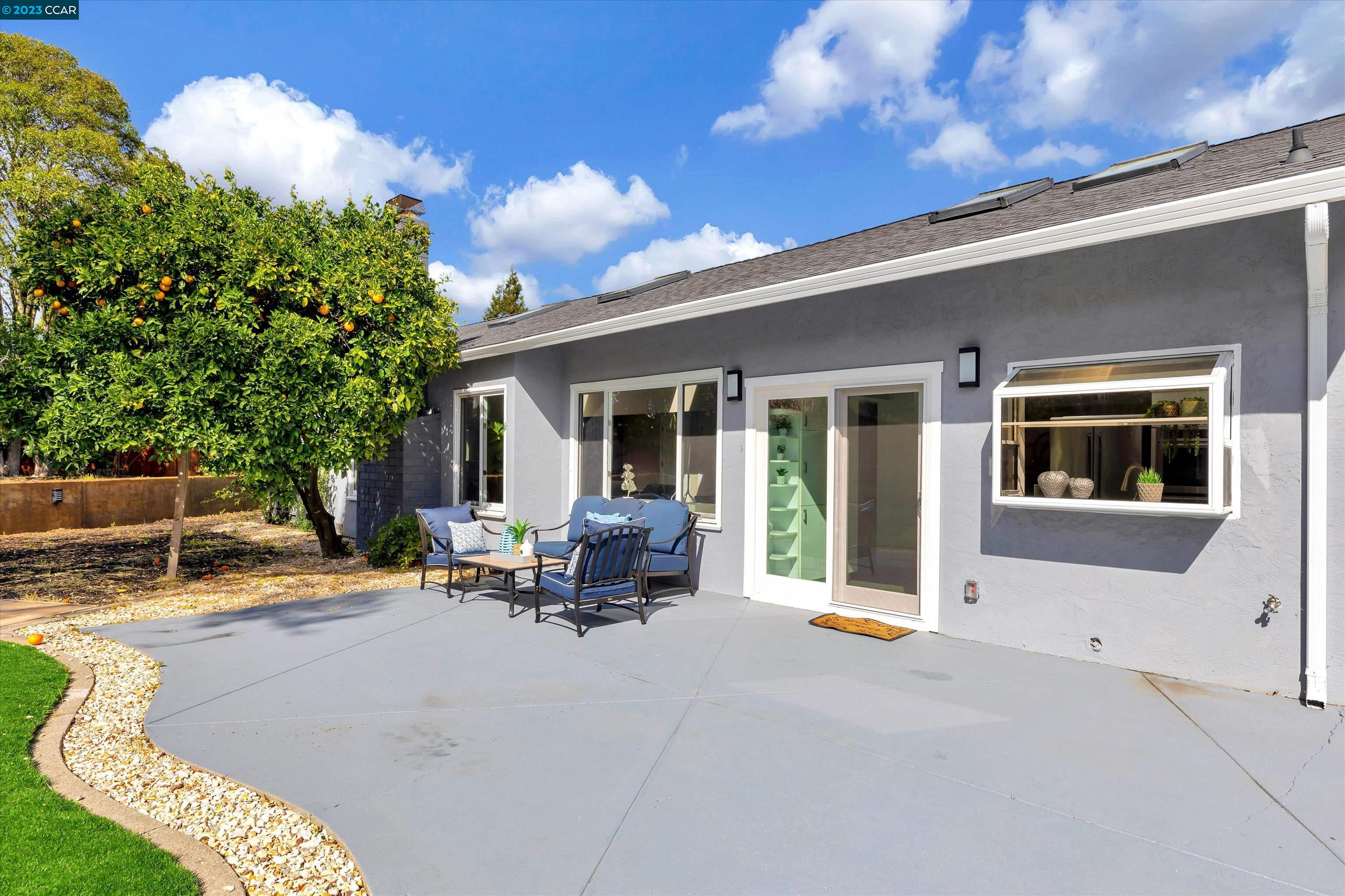 322 Almond Ct
