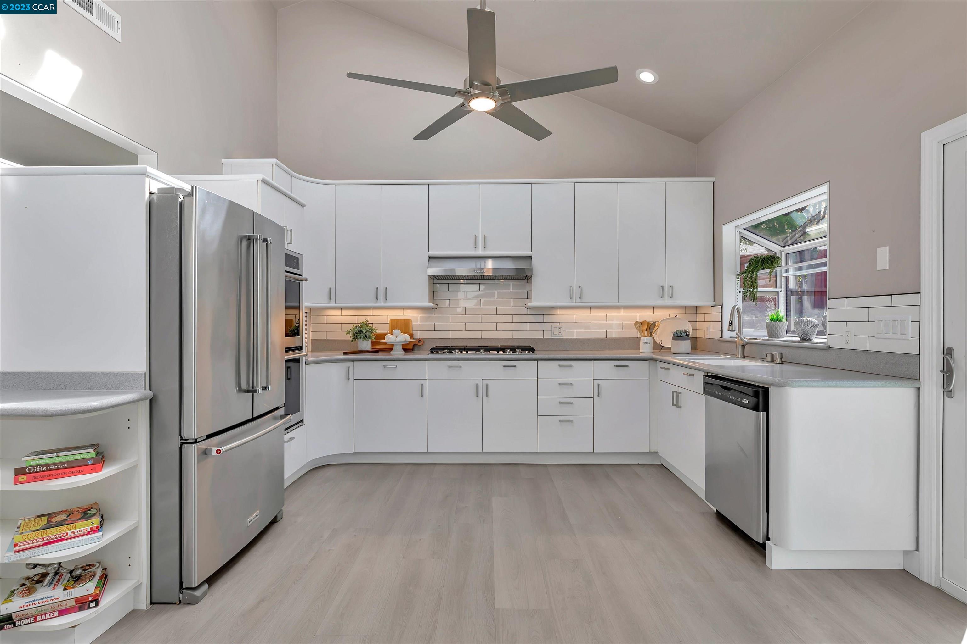322 Almond Ct