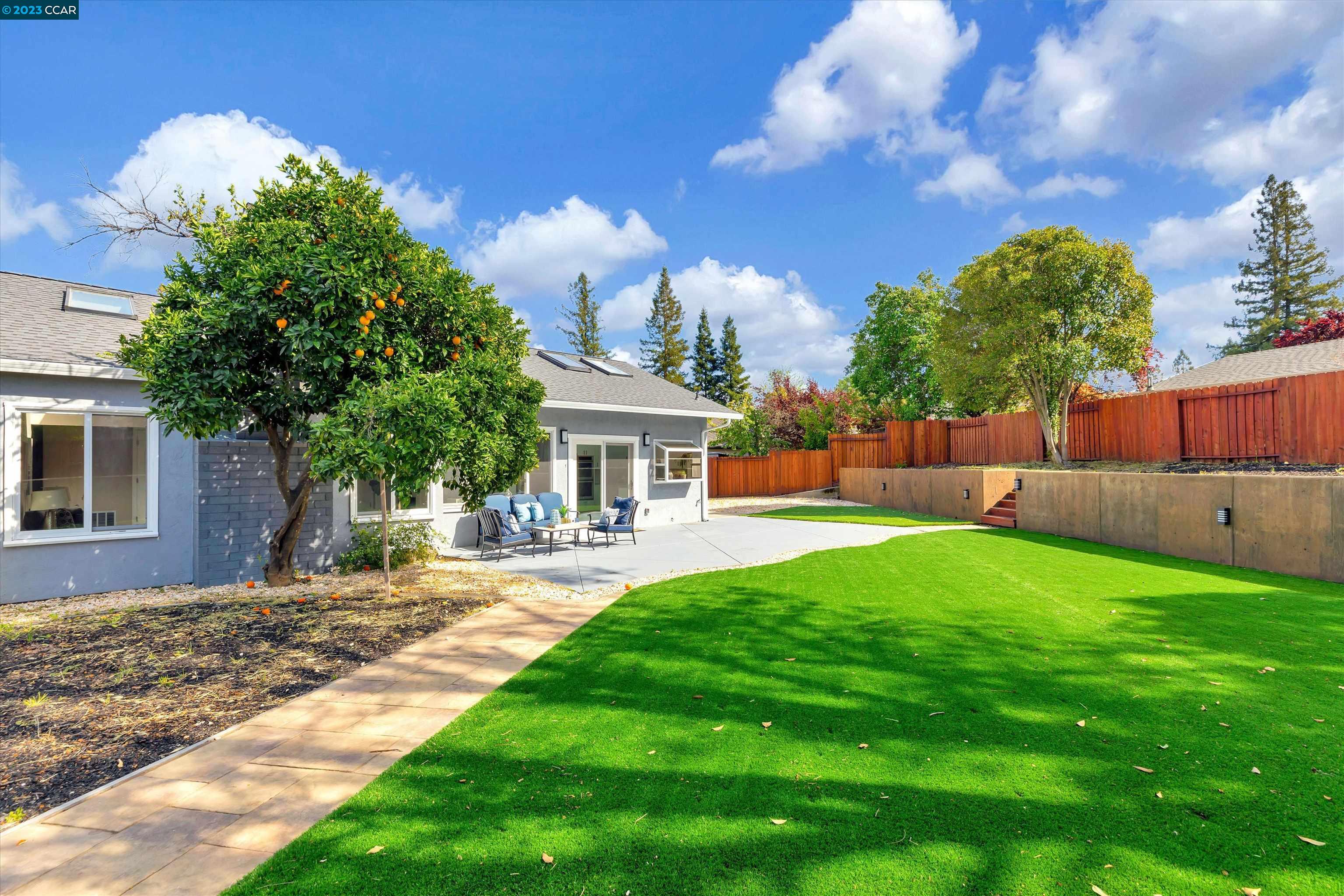 322 Almond Ct