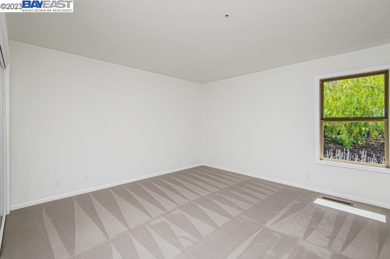 805 Gray Fox Cir