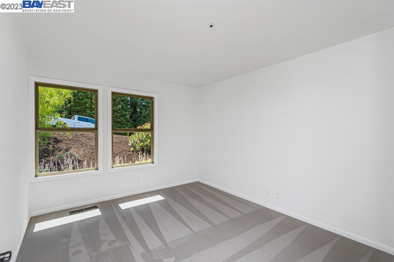 805 Gray Fox Cir