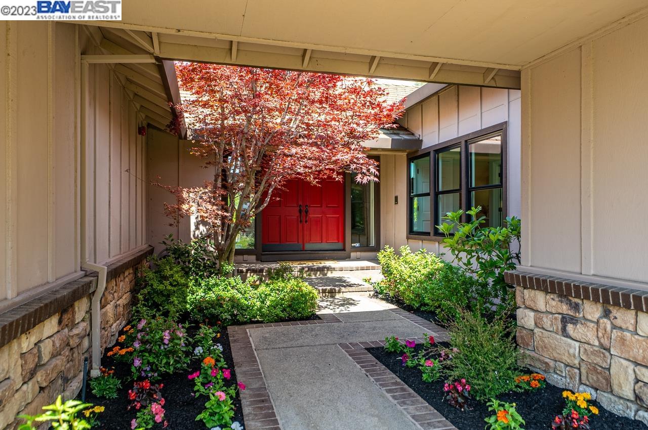 805 Gray Fox Cir