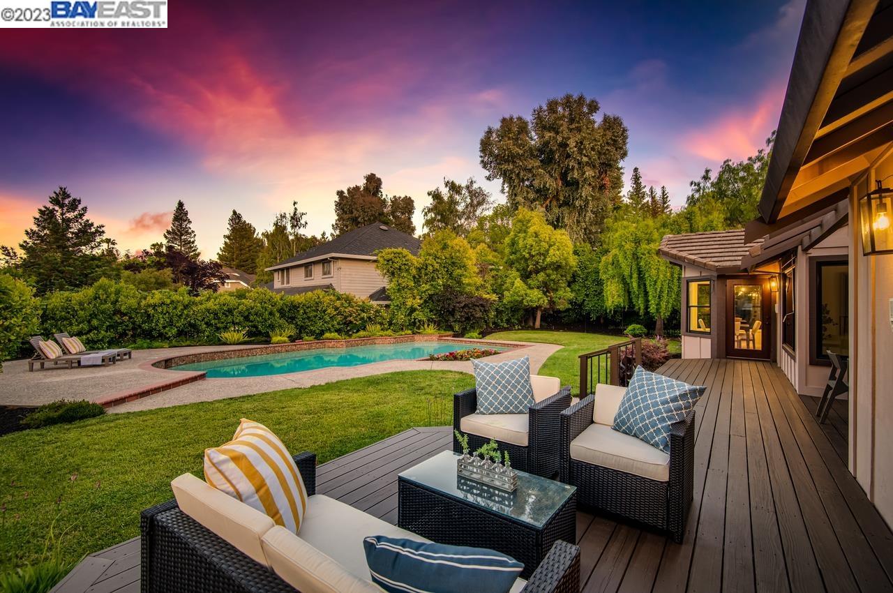 805 Gray Fox Cir