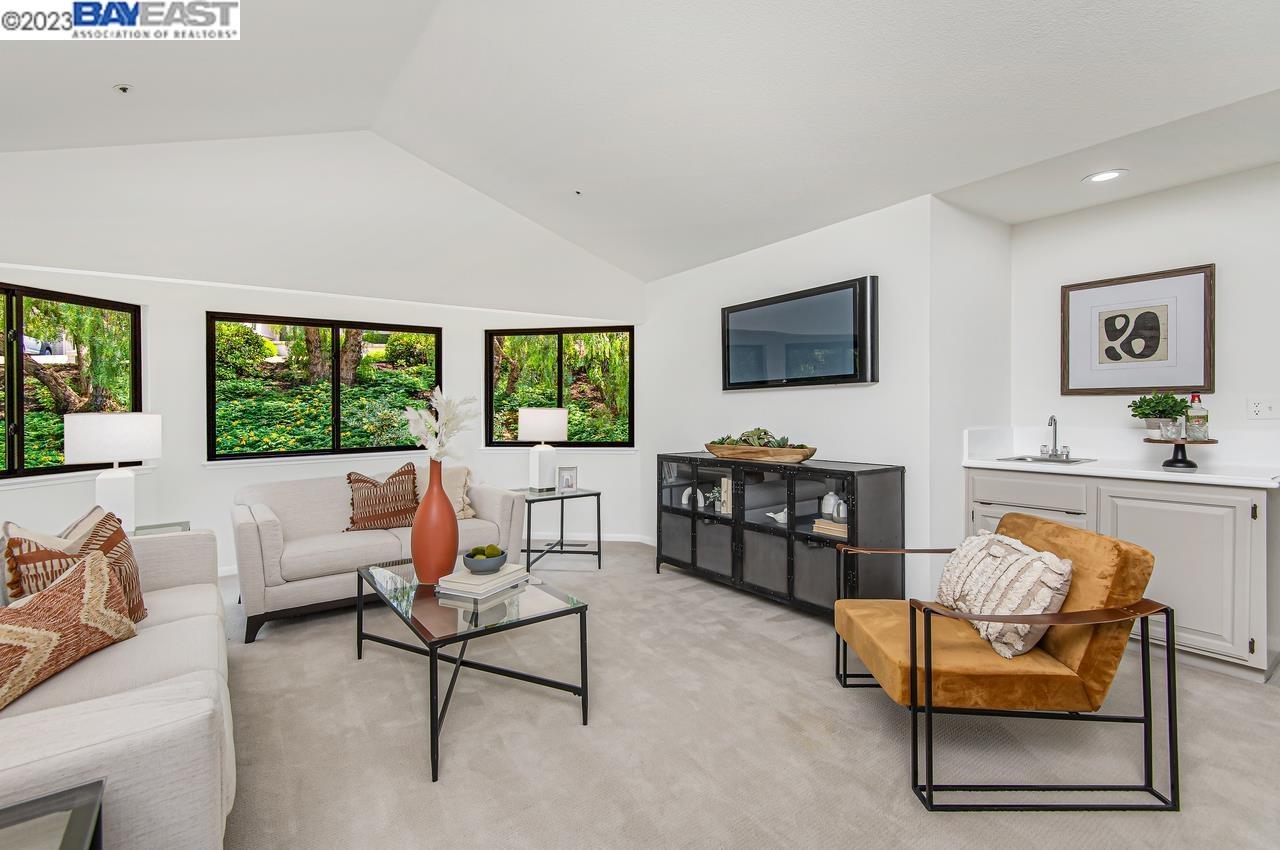 805 Gray Fox Cir