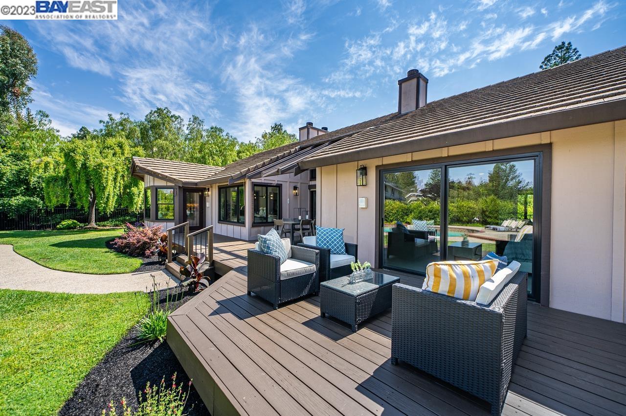 805 Gray Fox Cir