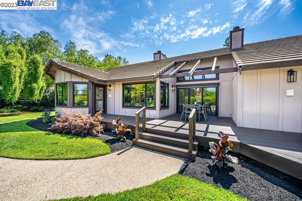 805 Gray Fox Cir