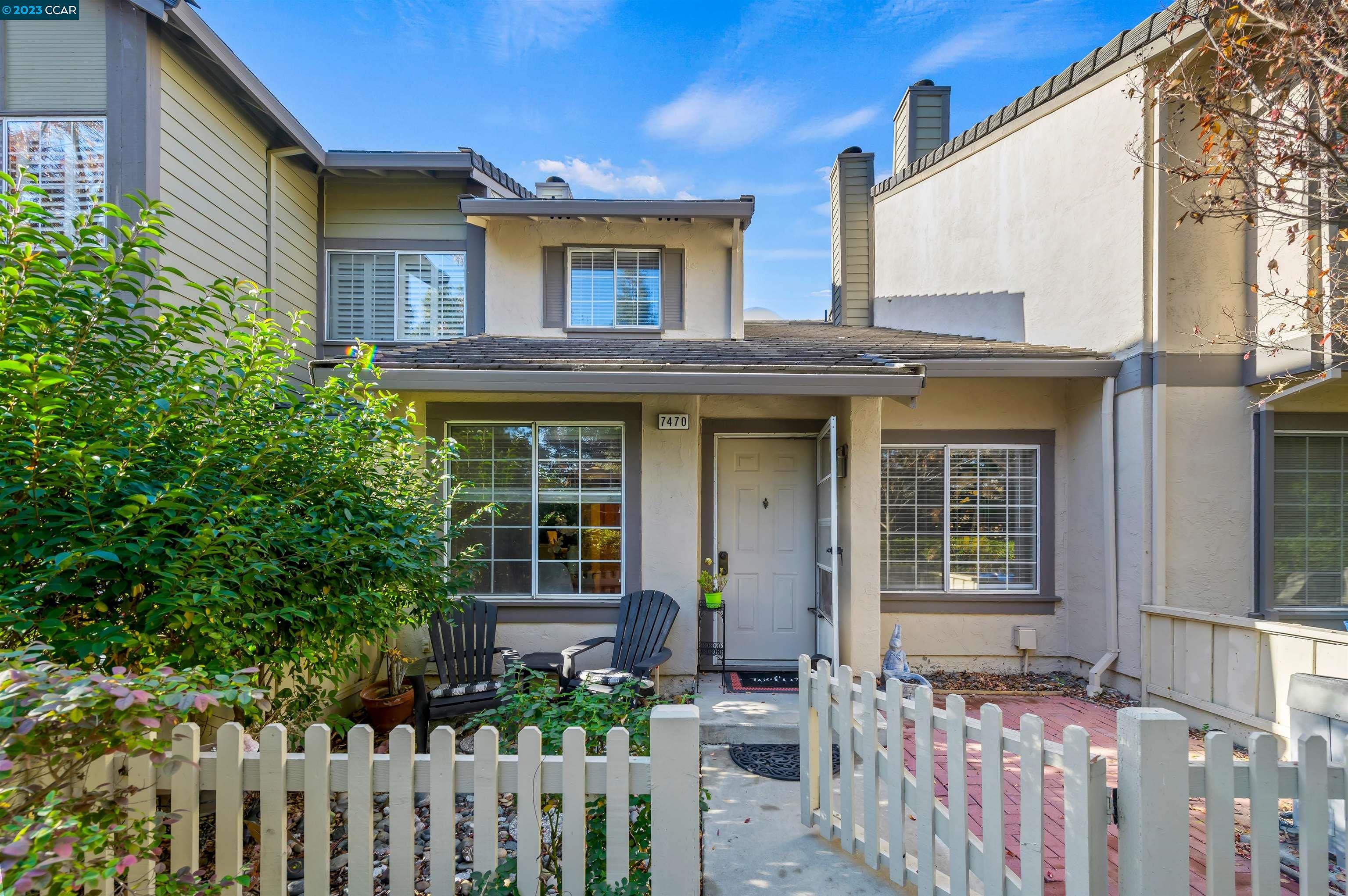 7470 Oxford Circle