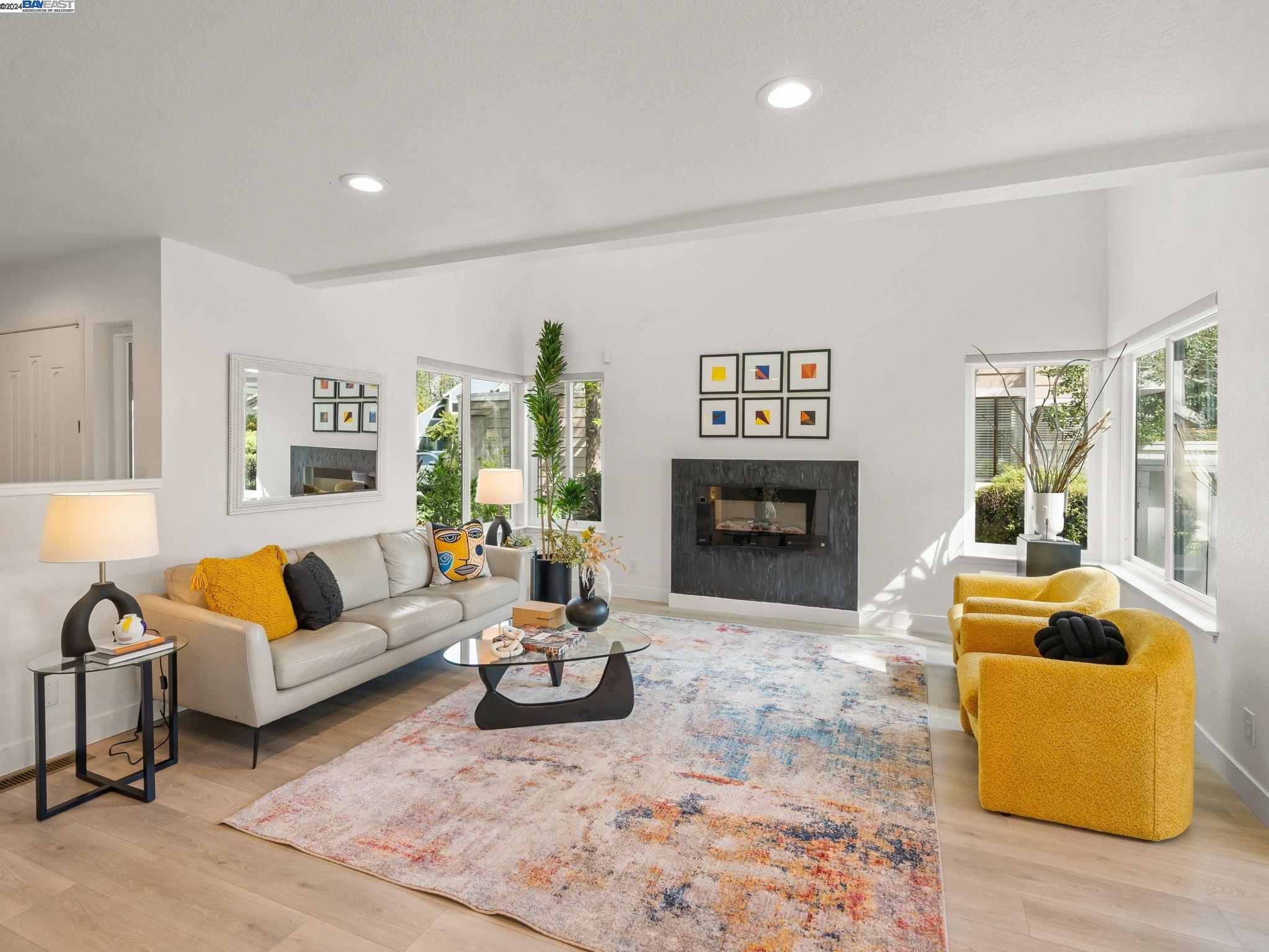 4322 Fairlands Dr