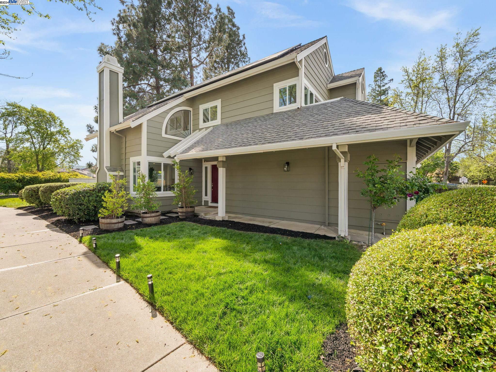 4322 Fairlands Dr