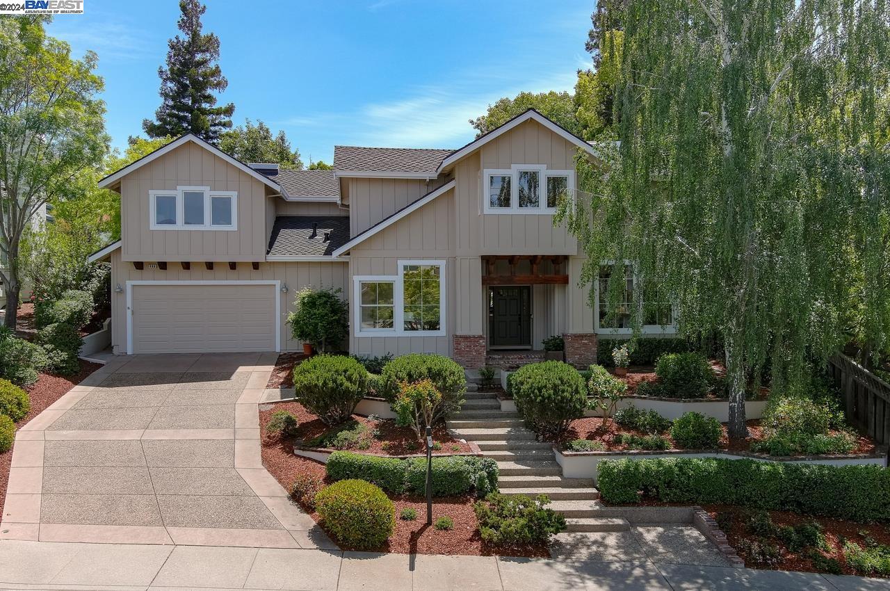 886 Montevino Dr