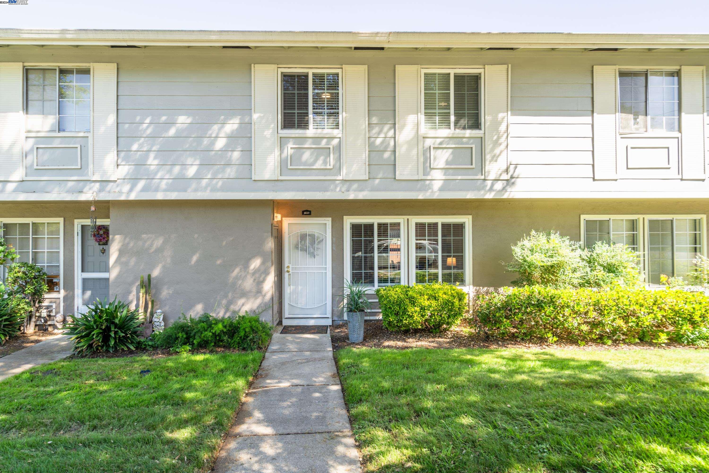 4820 Saginaw