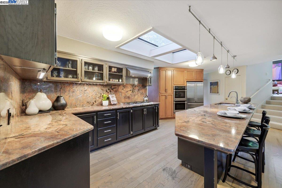 391 Oak Ln