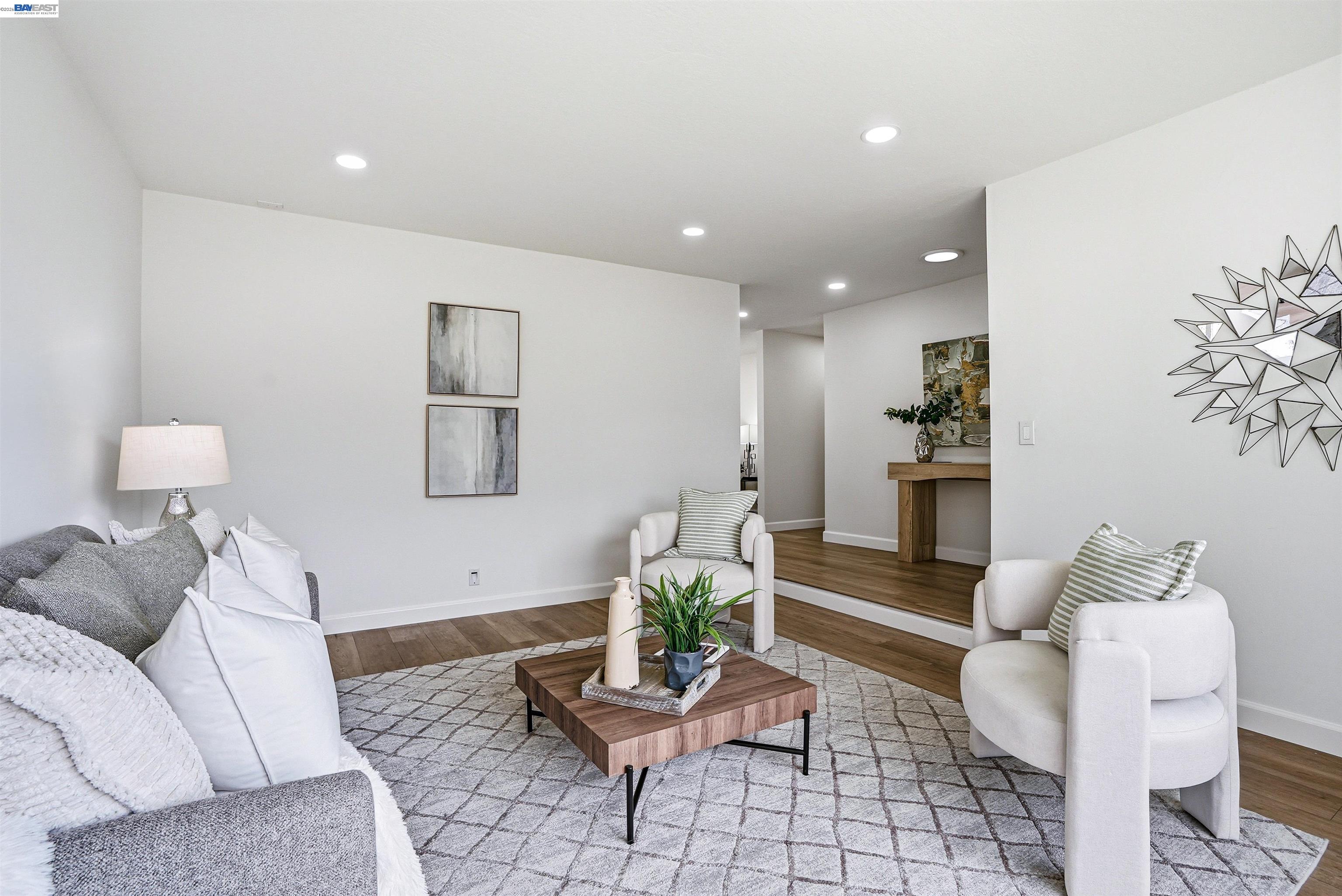 6738 Rancho Ct