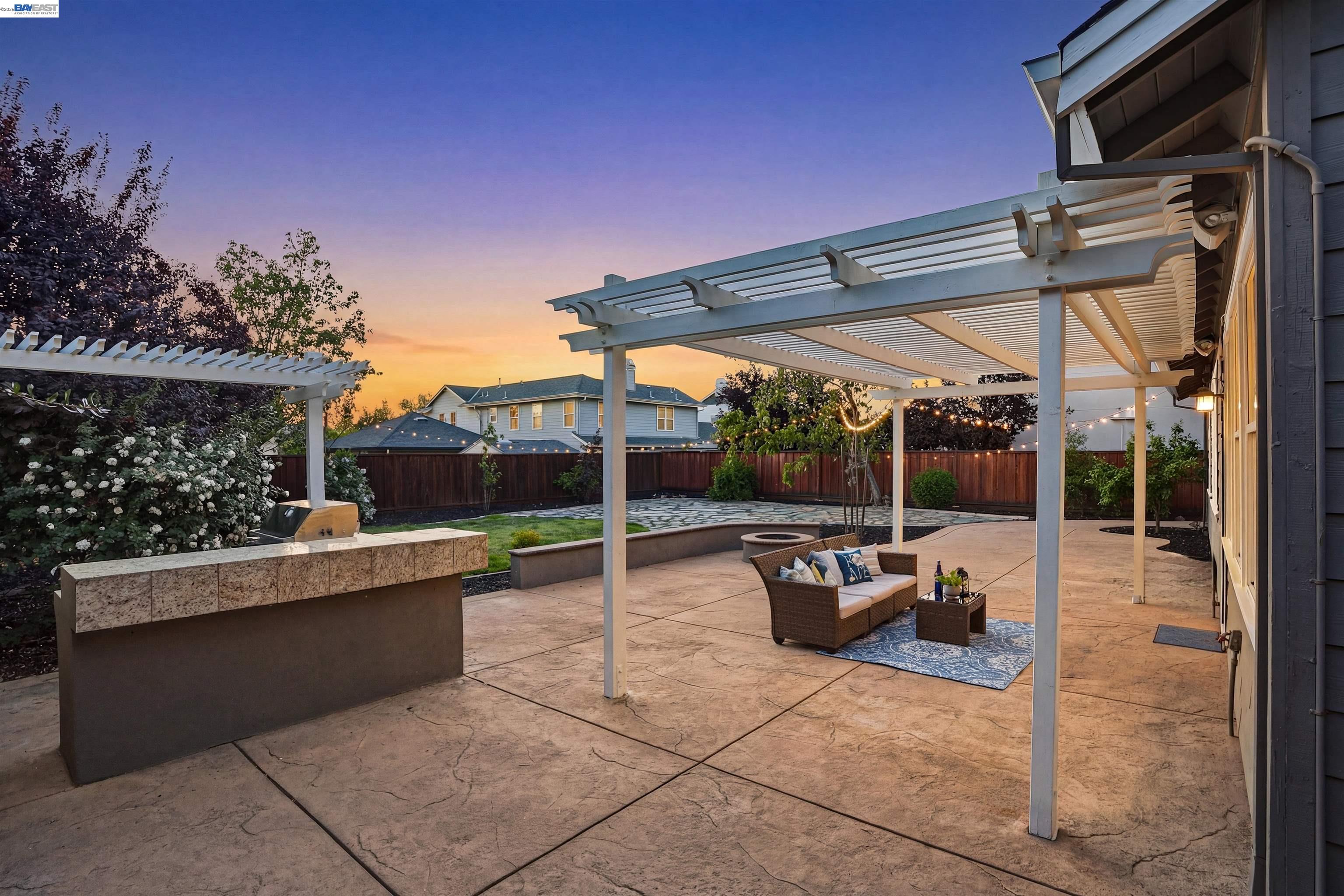 2785 Decker Ln