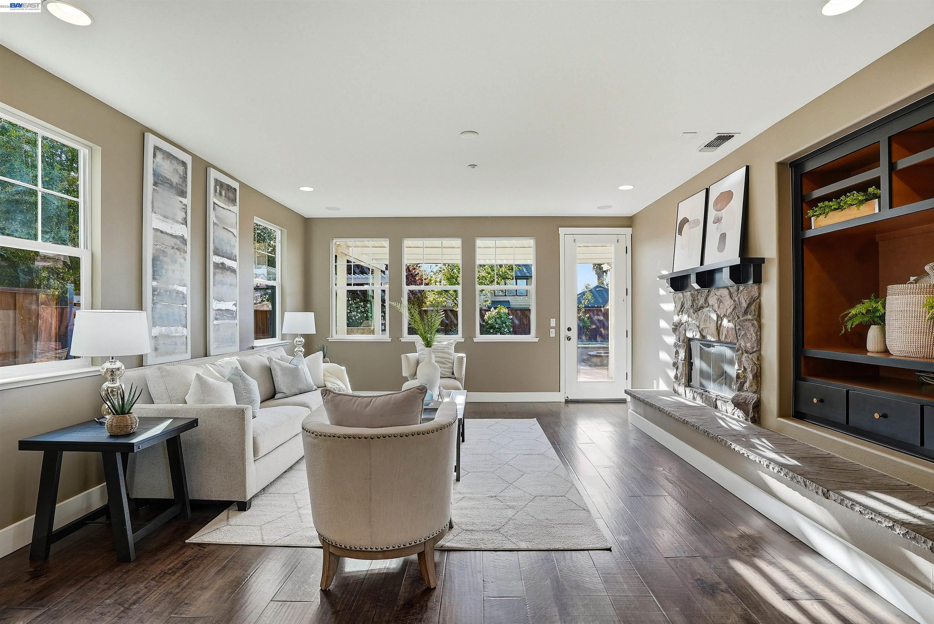 2785 Decker Ln
