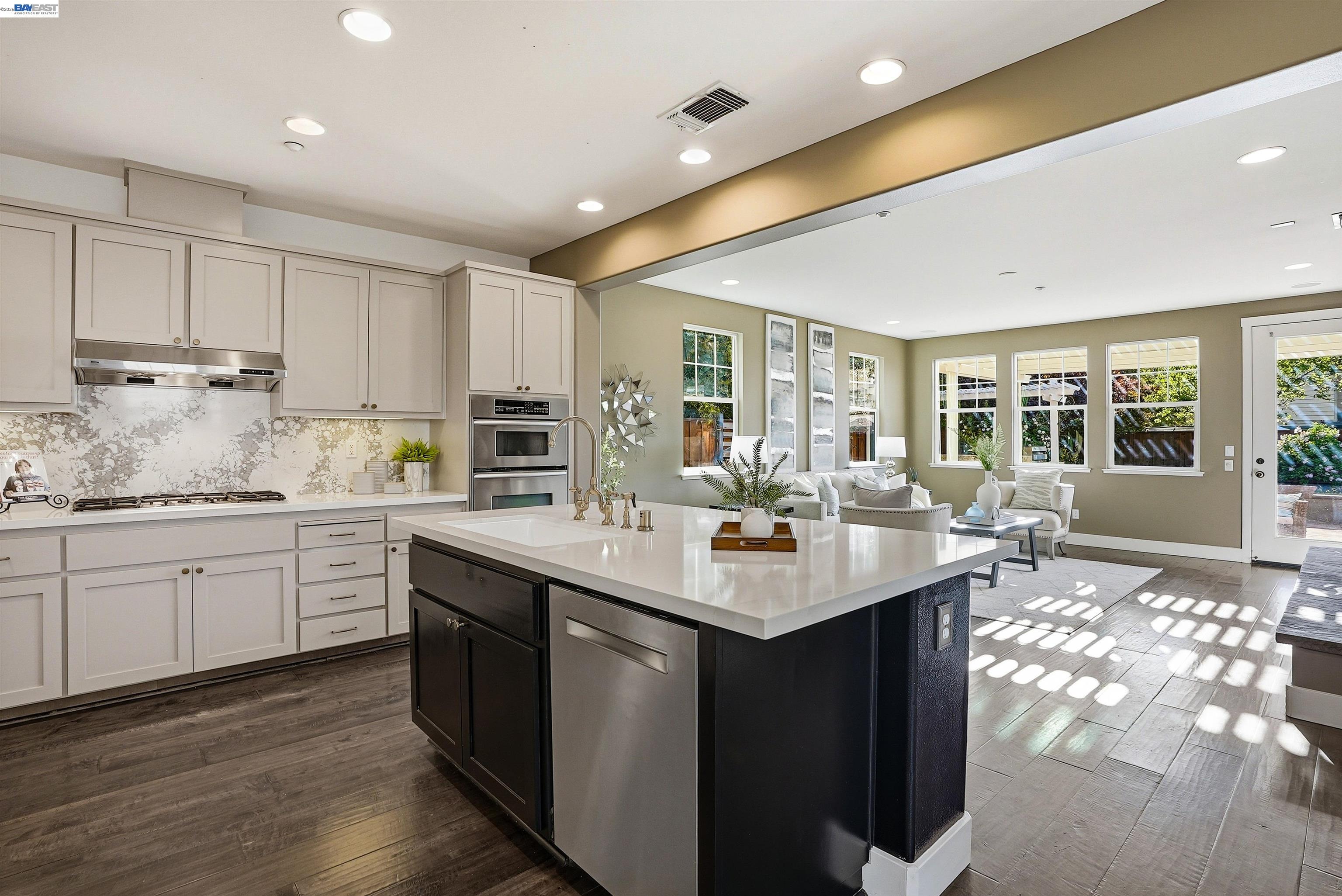 2785 Decker Ln