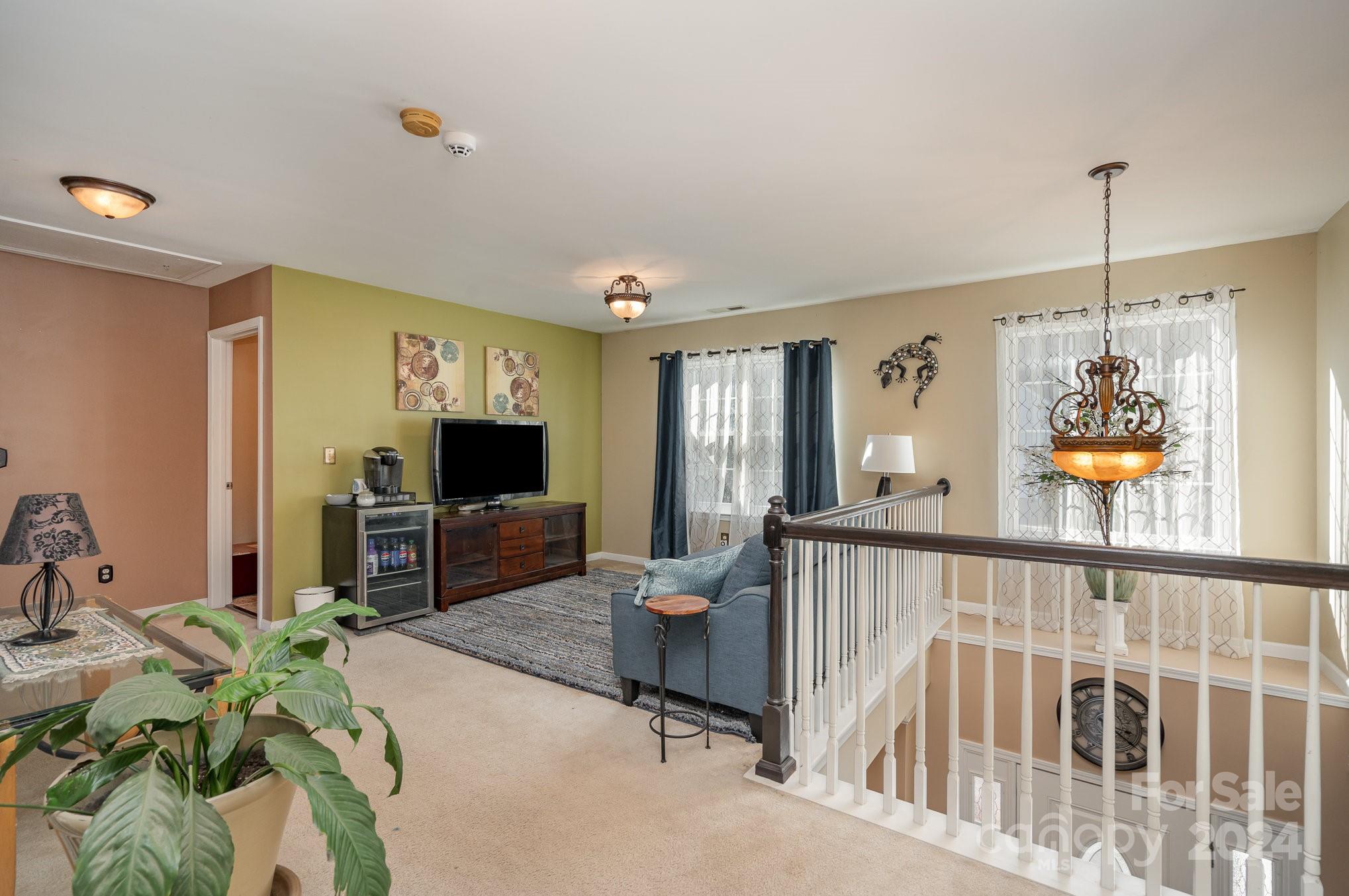 5220 Sunriver Road