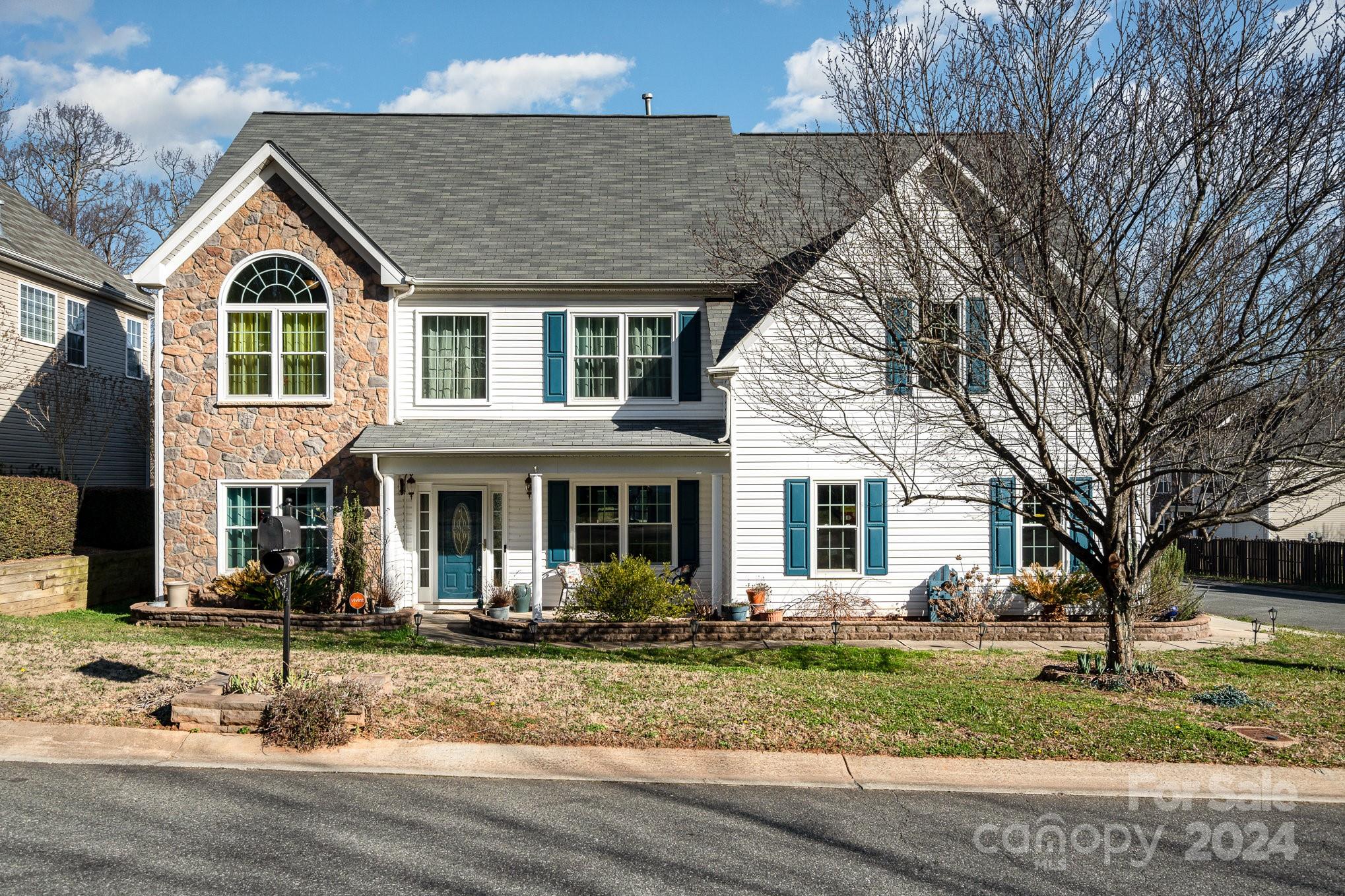 5220 Sunriver Road