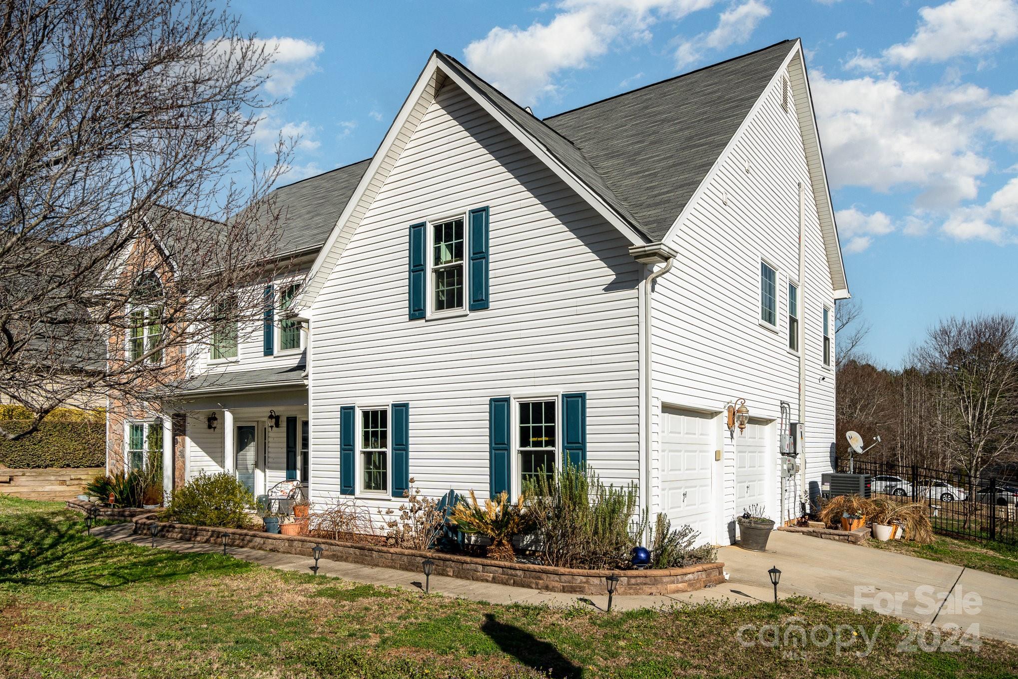 5220 Sunriver Road