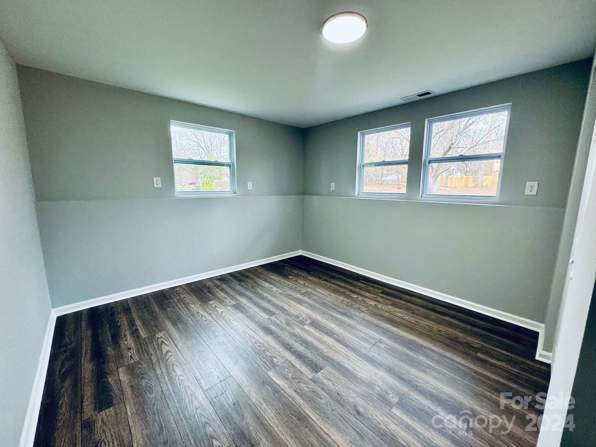 8234 Ivy Hollow Drive