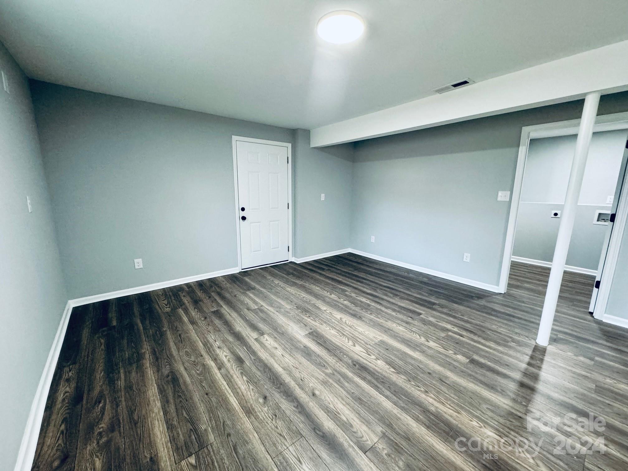 8234 Ivy Hollow Drive