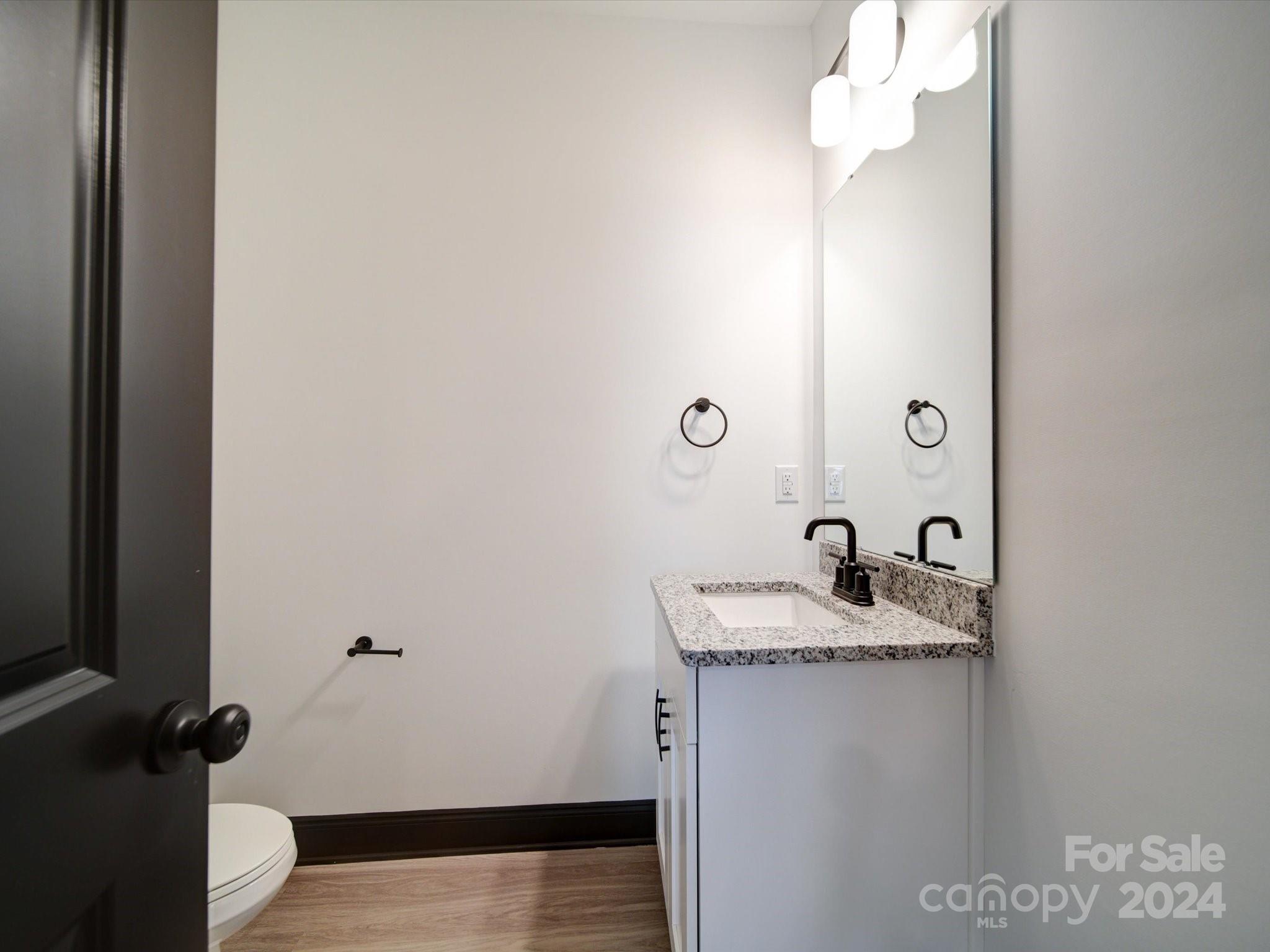 346 Camden Court NW