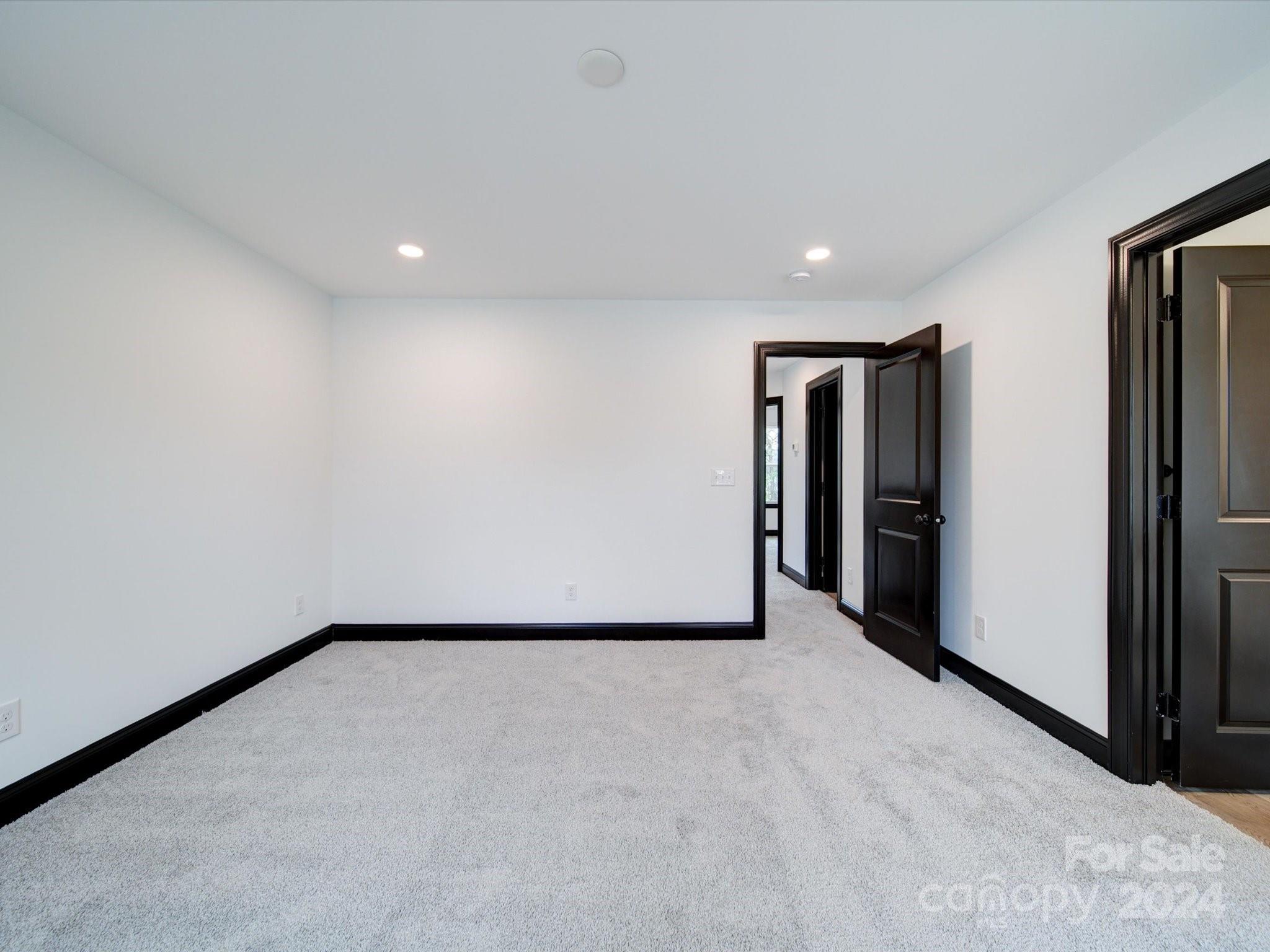 346 Camden Court NW