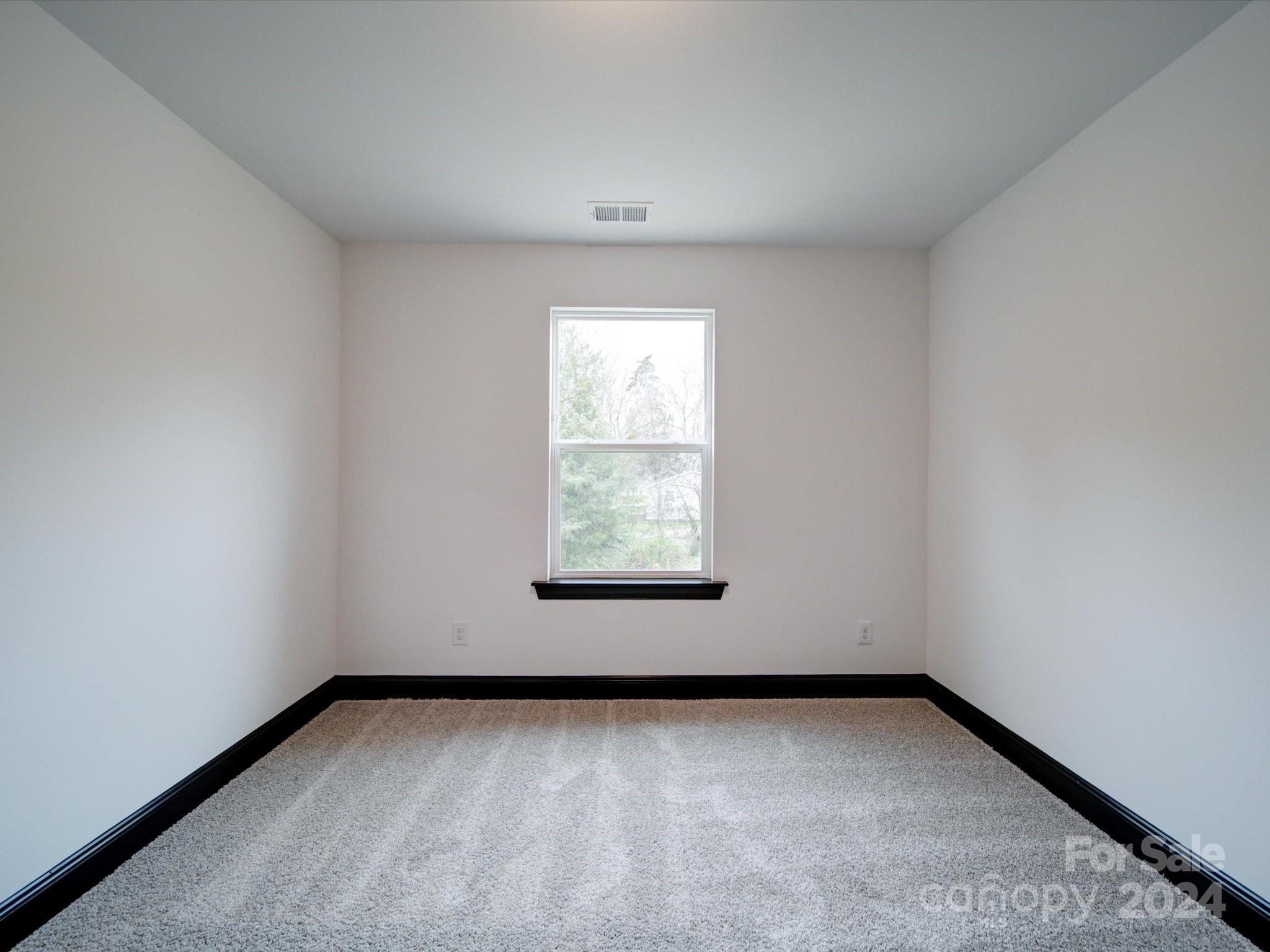 346 Camden Court NW