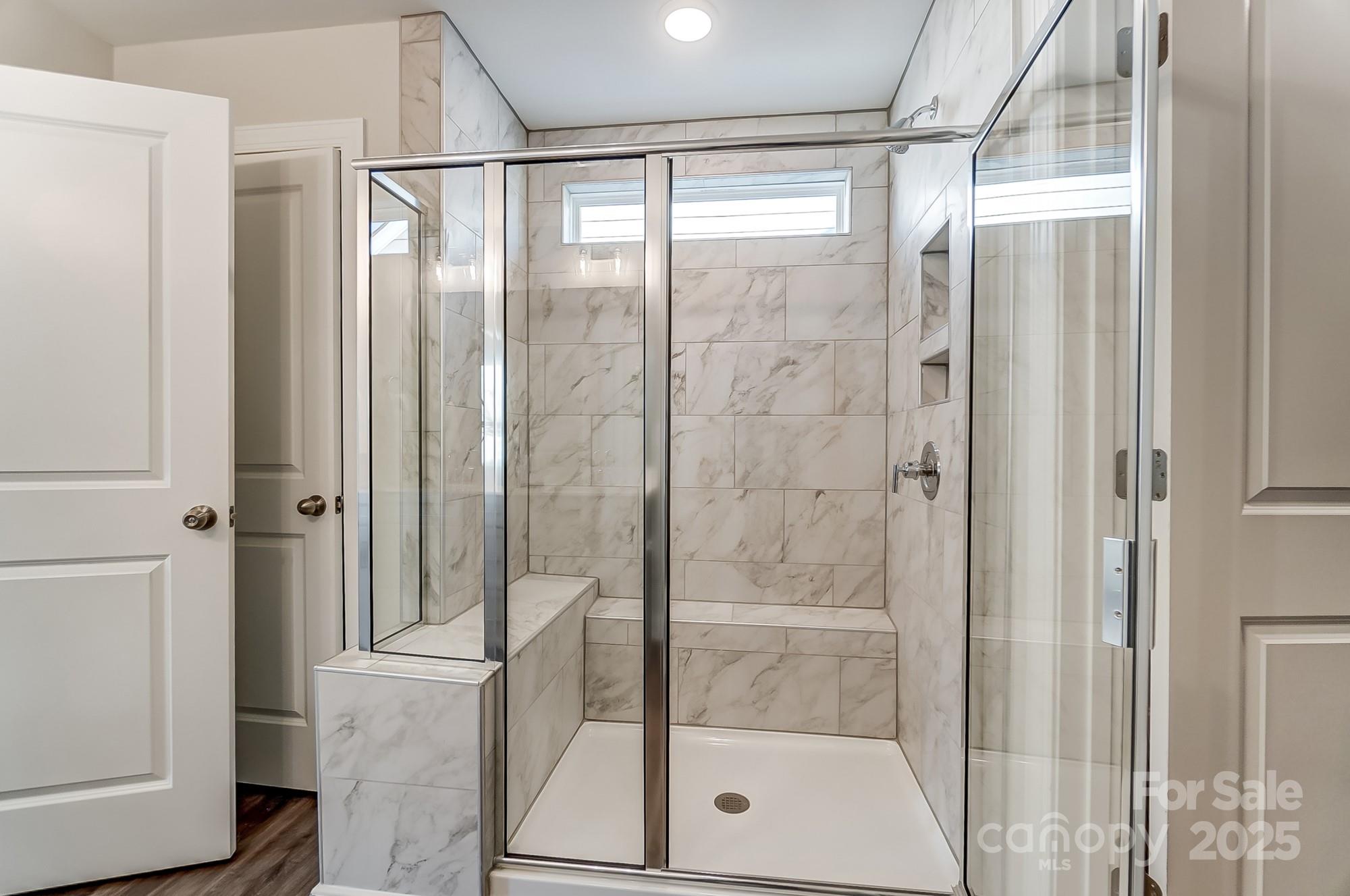 130 Summerhill Drive Unit: 16