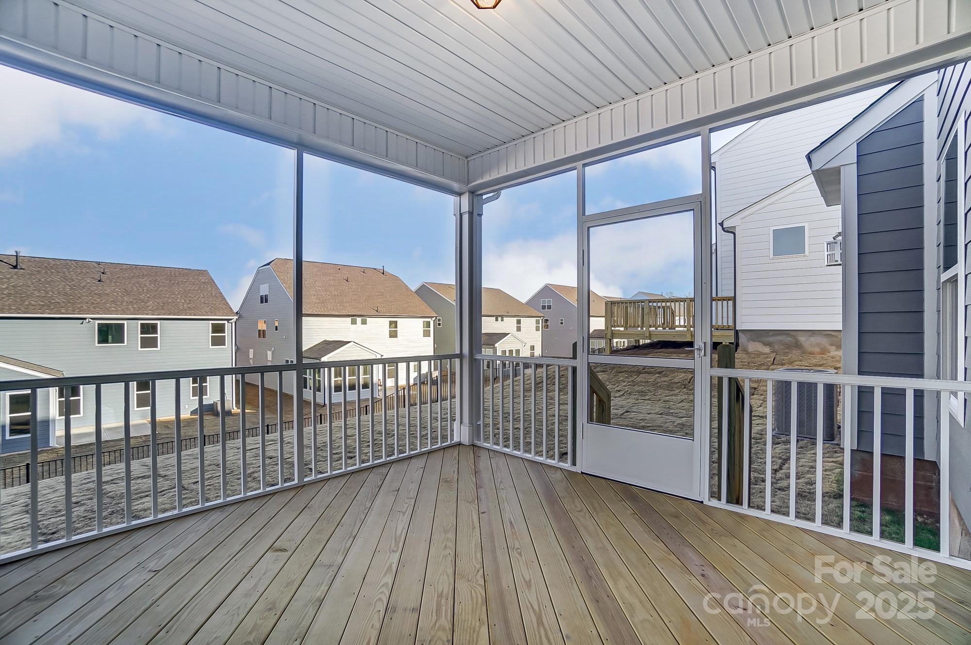 130 Summerhill Drive Unit: 16