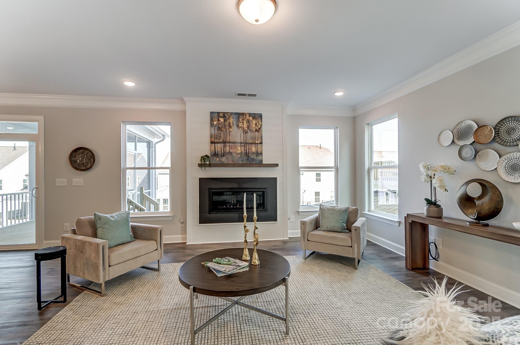 130 Summerhill Drive Unit: 16