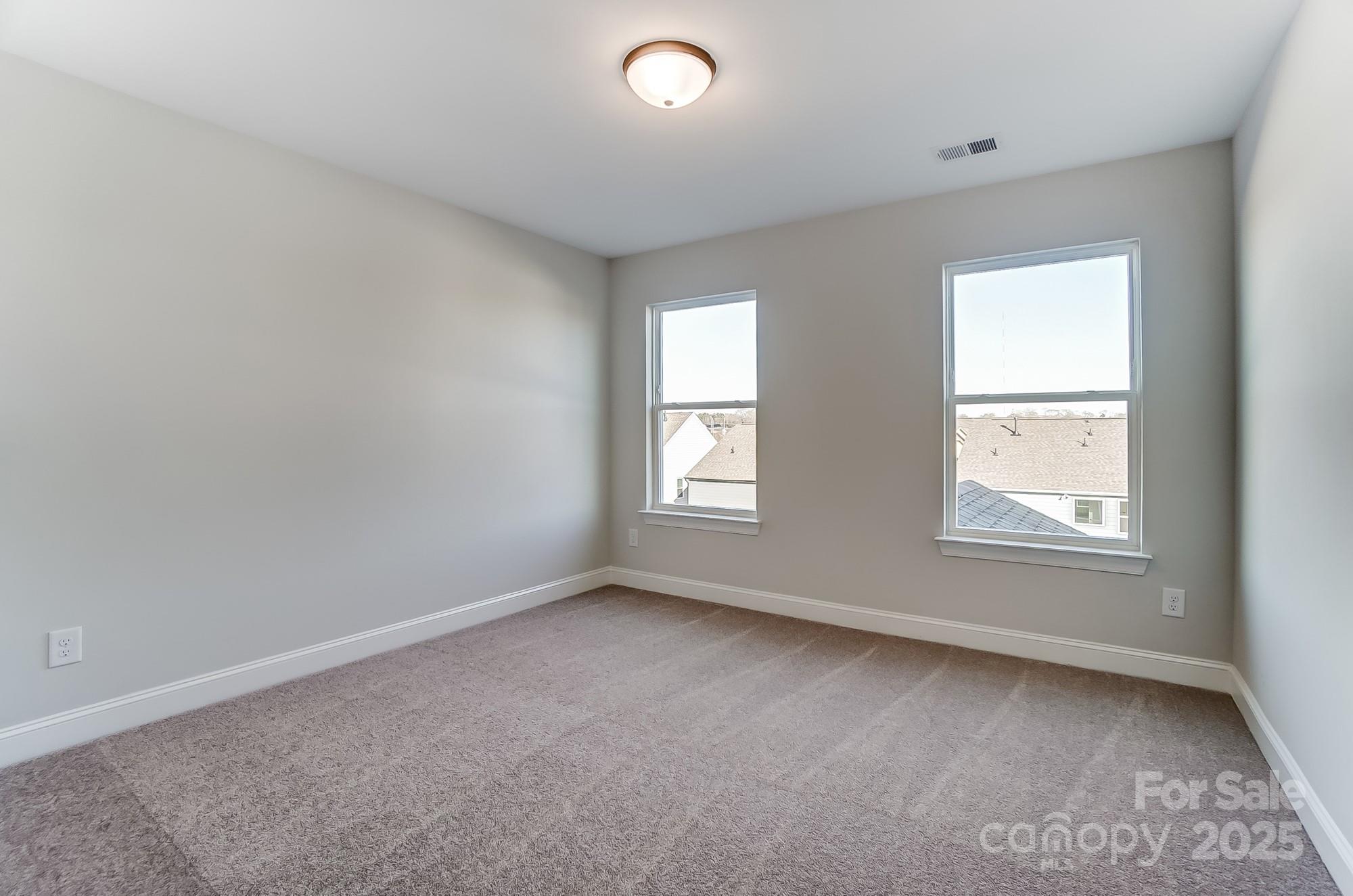 130 Summerhill Drive Unit: 16
