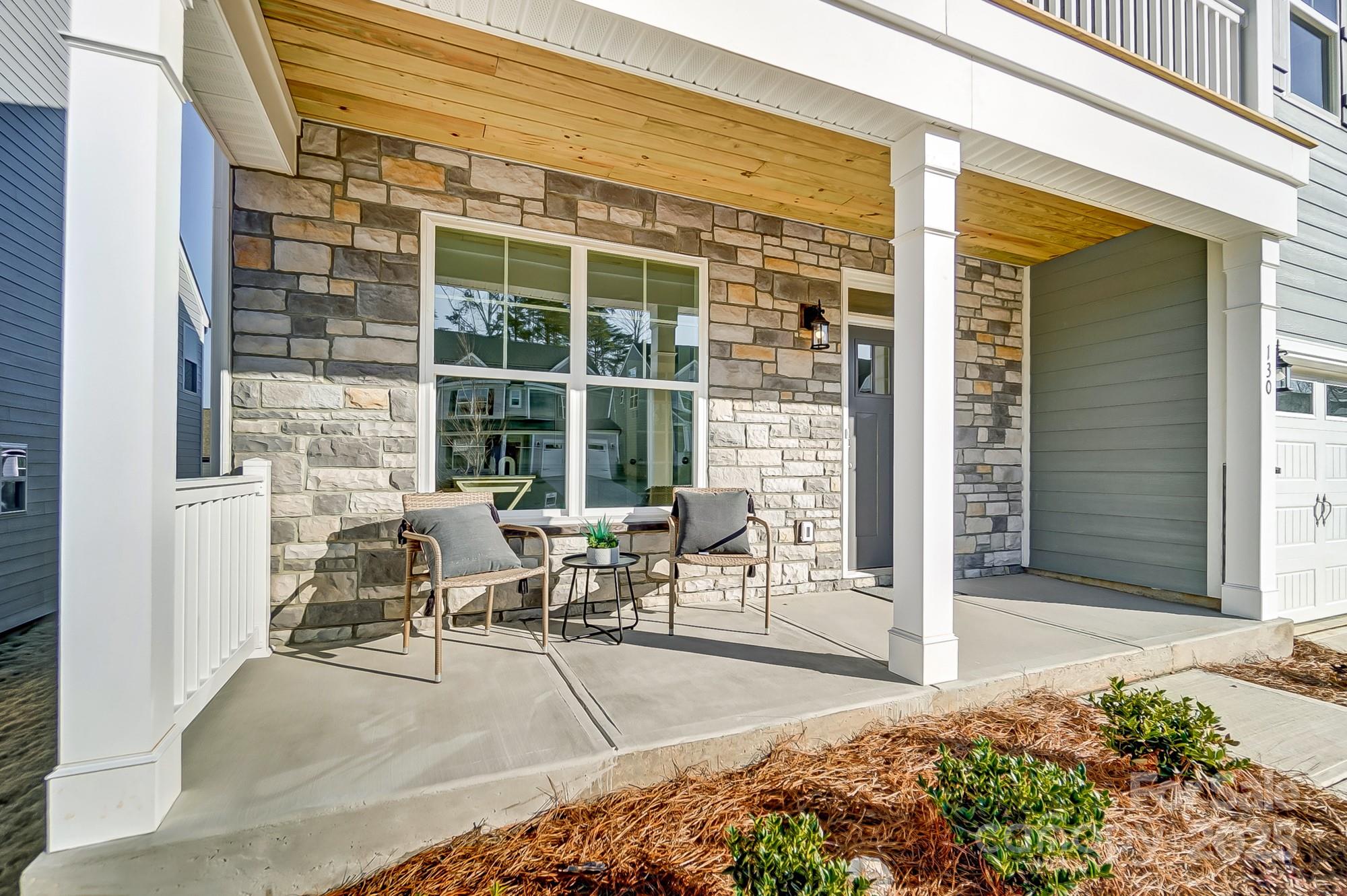 130 Summerhill Drive Unit: 16