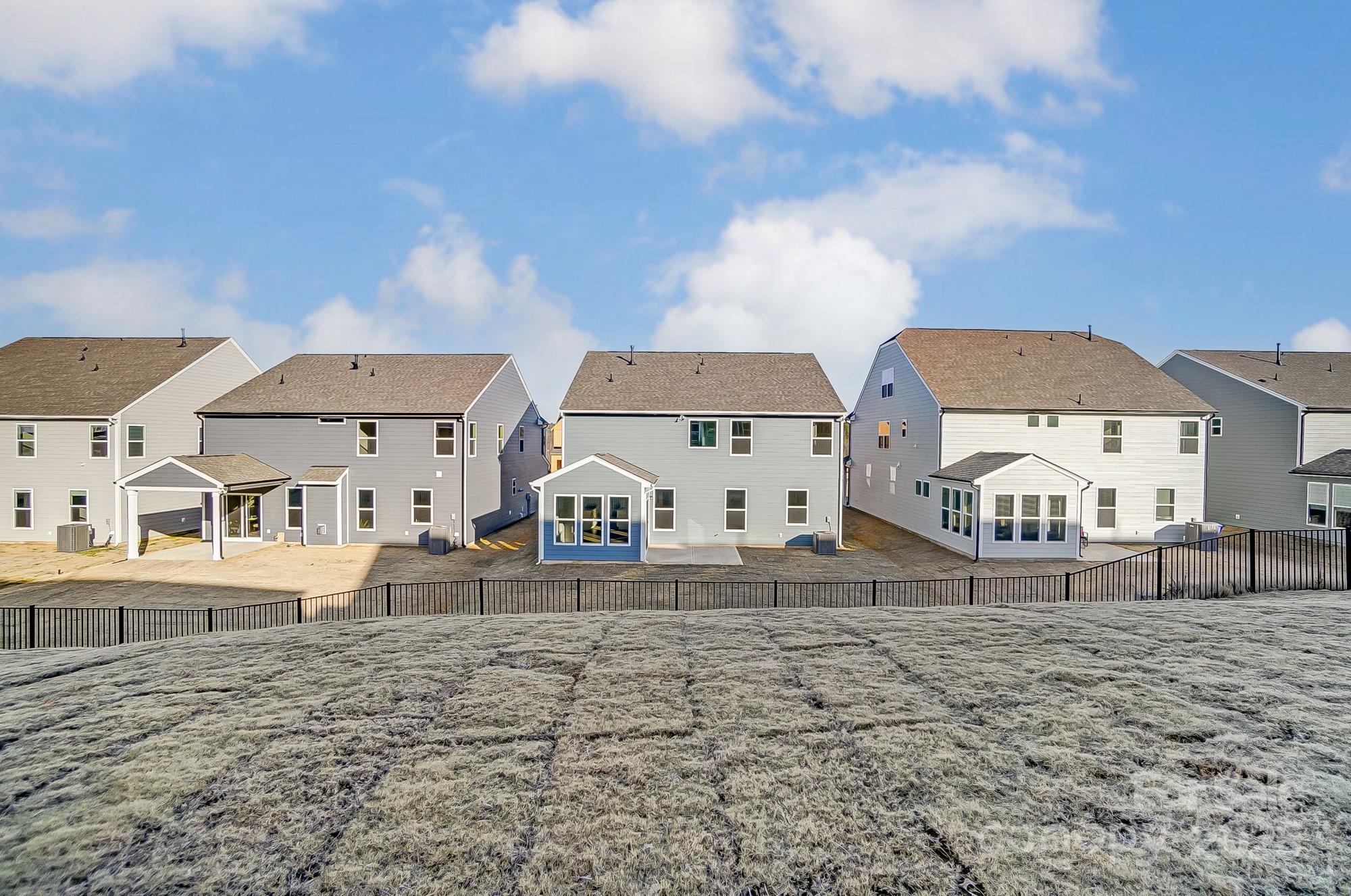 130 Summerhill Drive Unit: 16