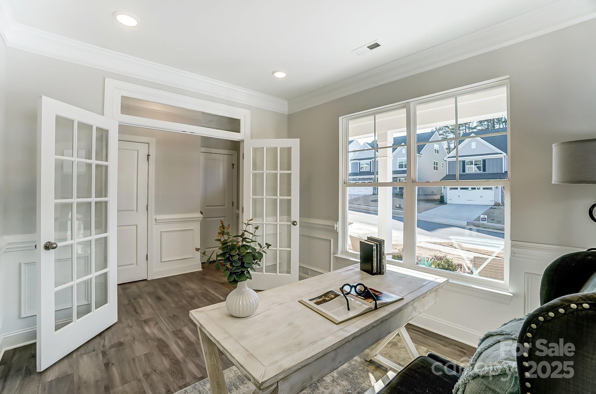 130 Summerhill Drive Unit: 16