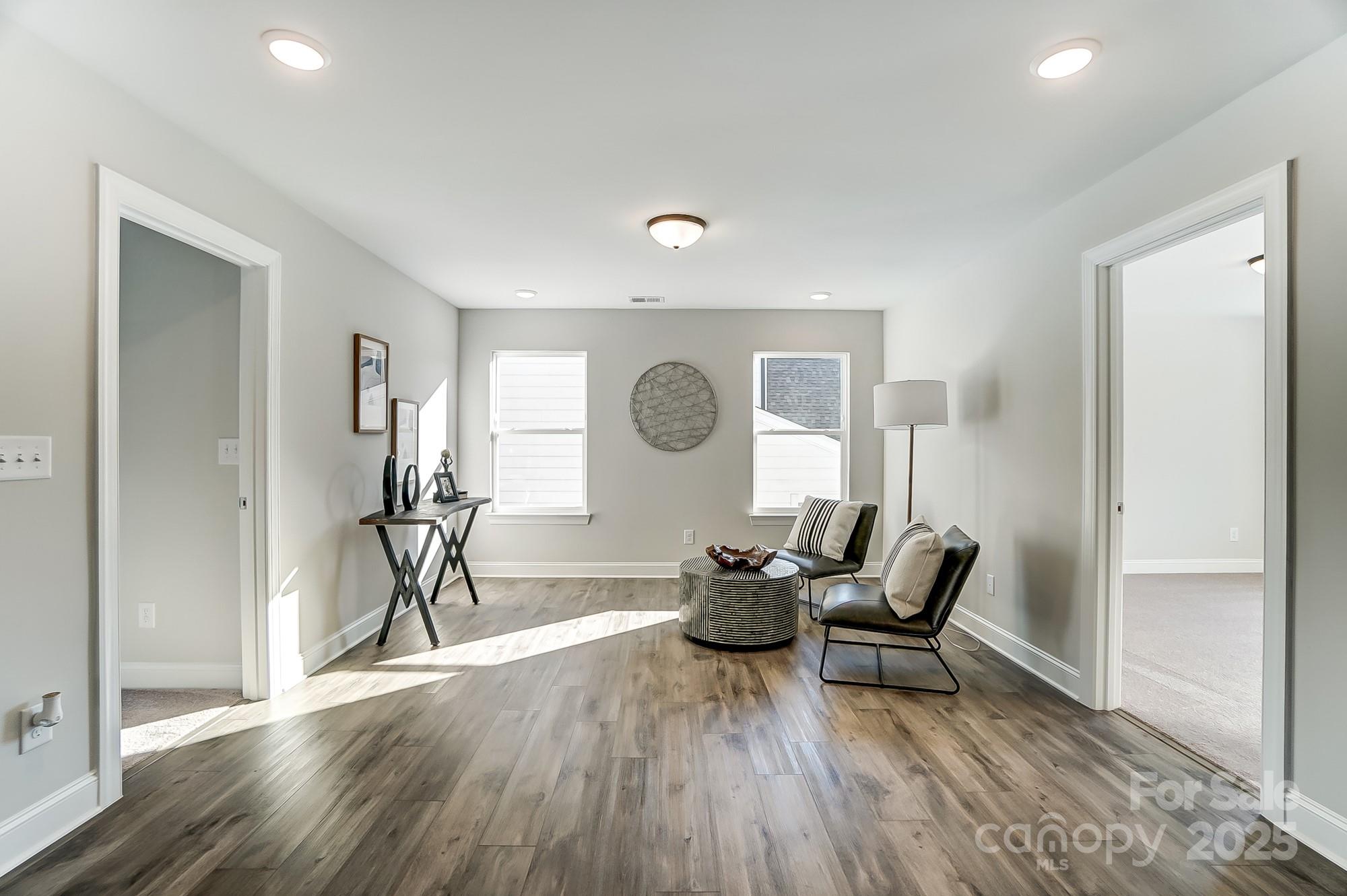 130 Summerhill Drive Unit: 16