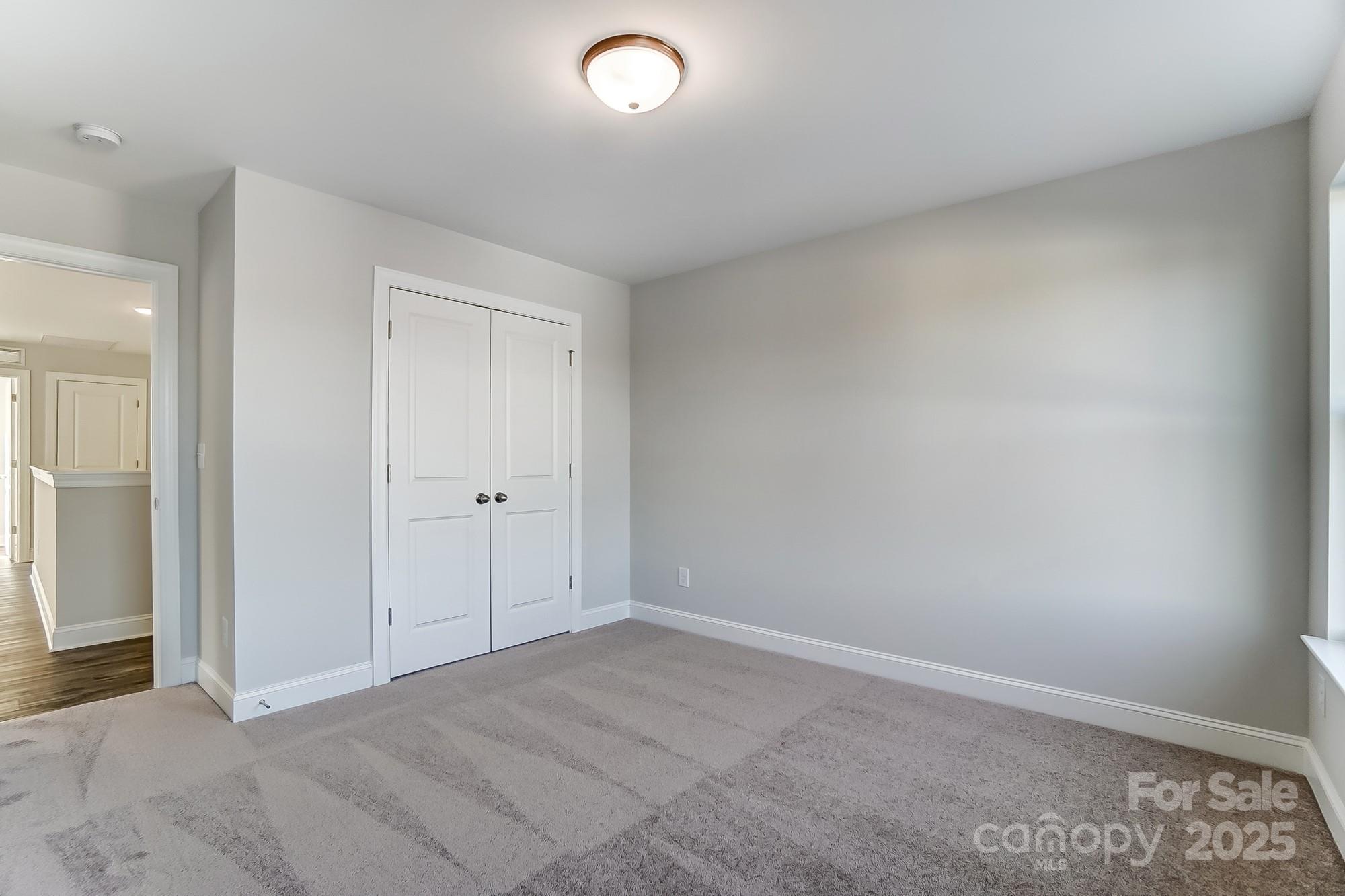 130 Summerhill Drive Unit: 16