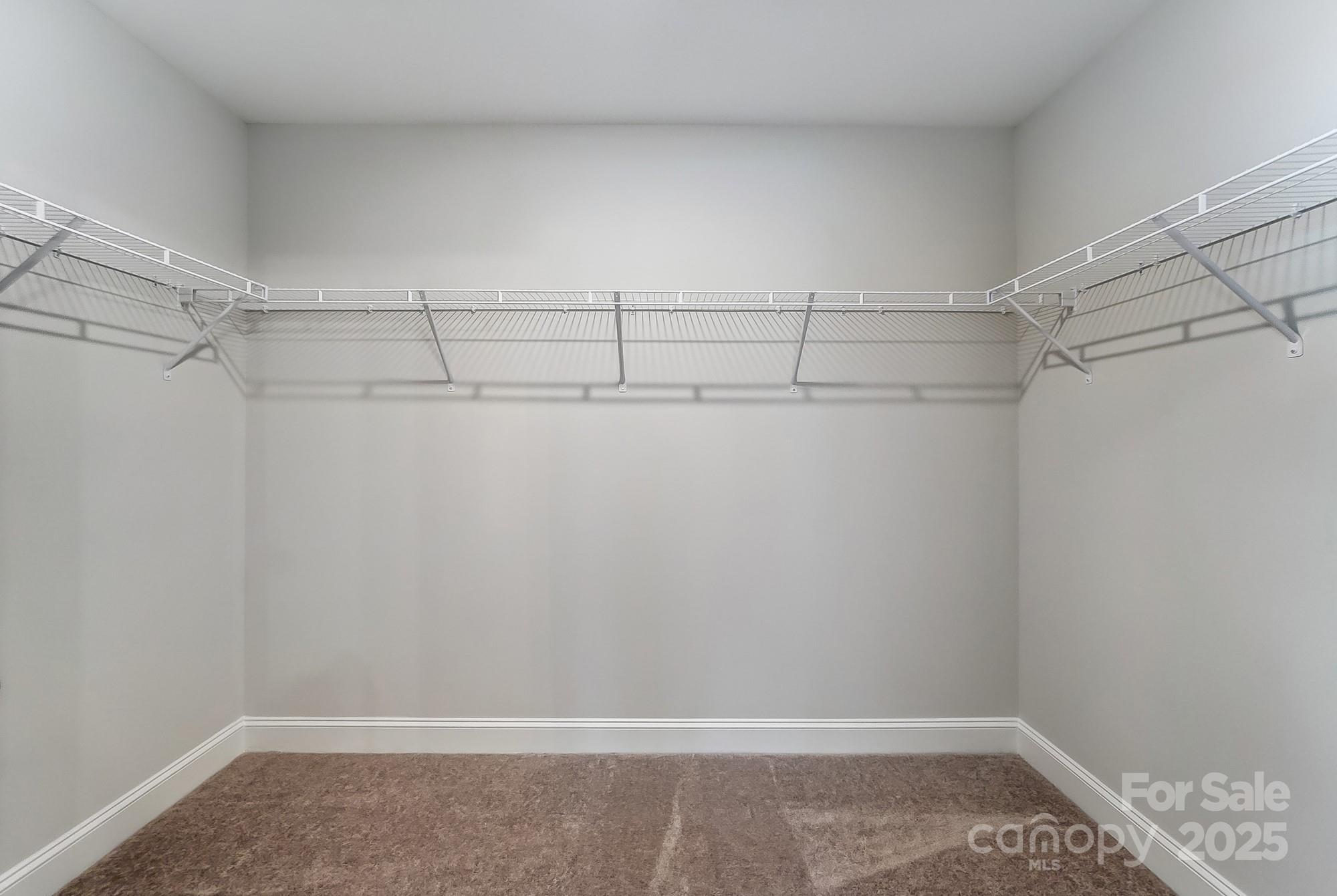 130 Summerhill Drive Unit: 16