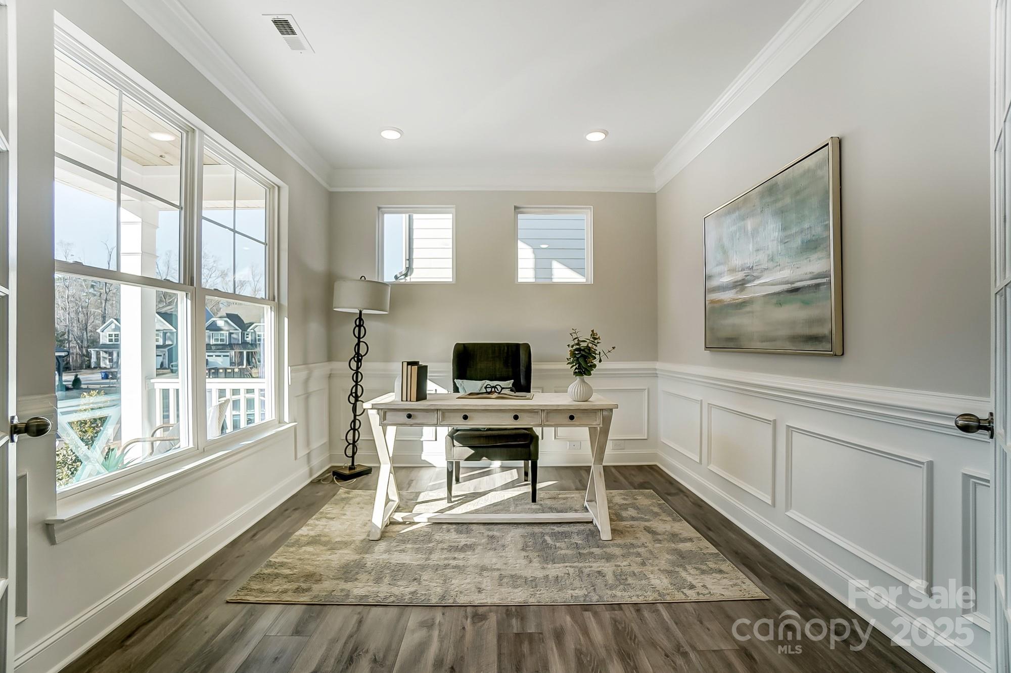 130 Summerhill Drive Unit: 16